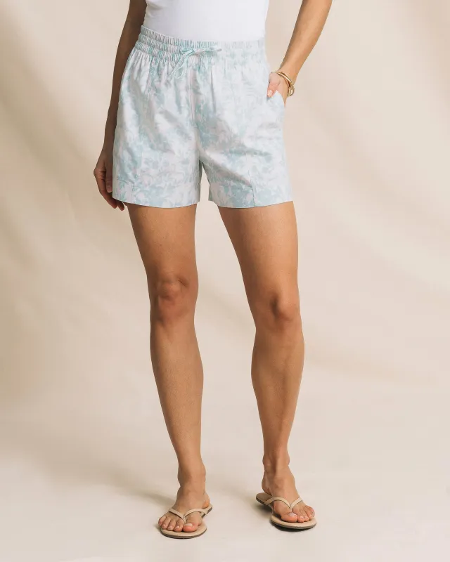 Wendi Elastic Waist Short made by Southern Tide