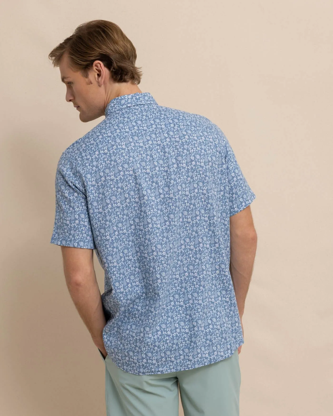 Linen Rayon Ditzy Floral Short Sleeve Sport Shirt sold by Southern Tide product image thumbnail 4