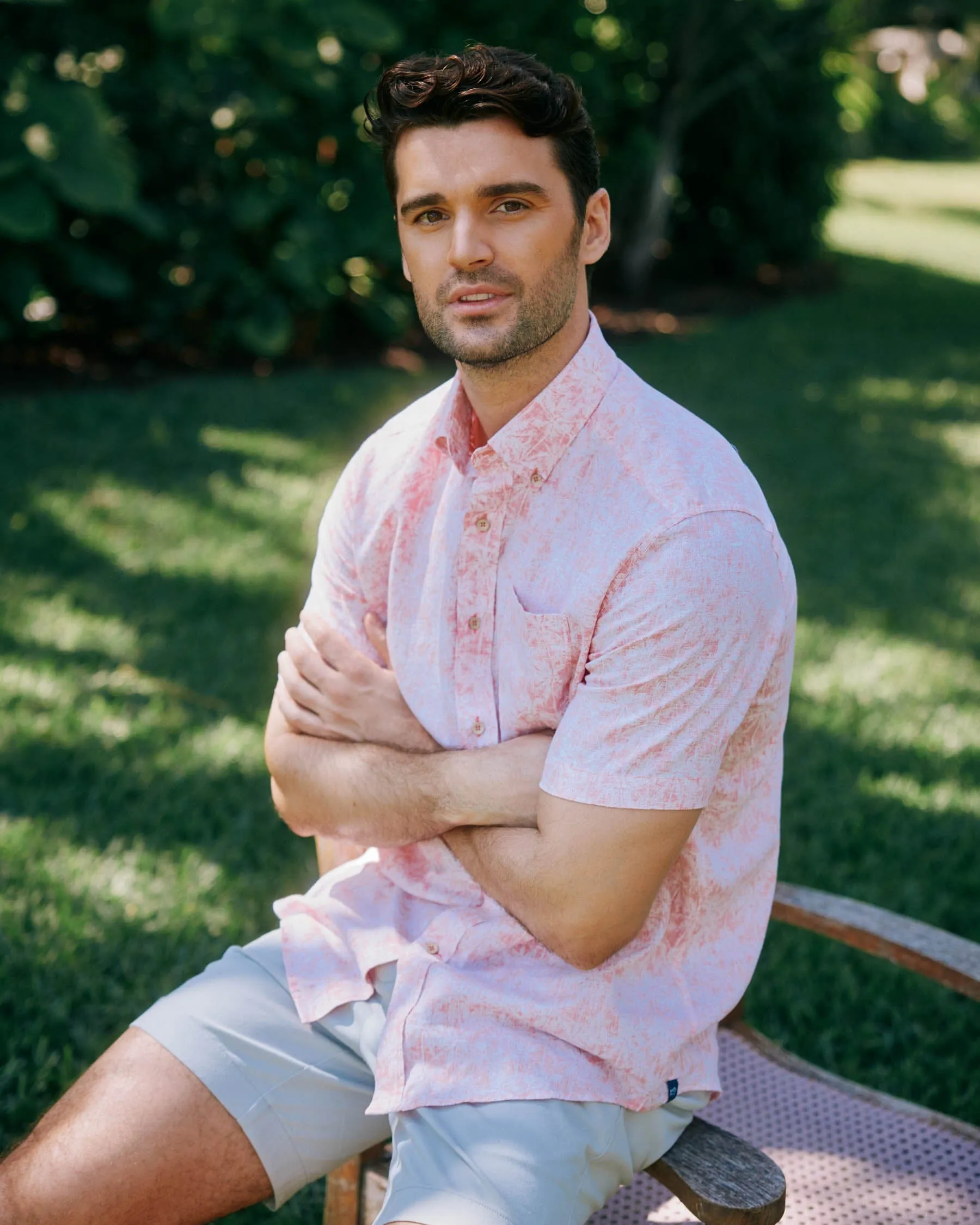 Linen Rayon Keep Palm and Carry On Print Sport Shirt sold by Southern Tide product image thumbnail 4