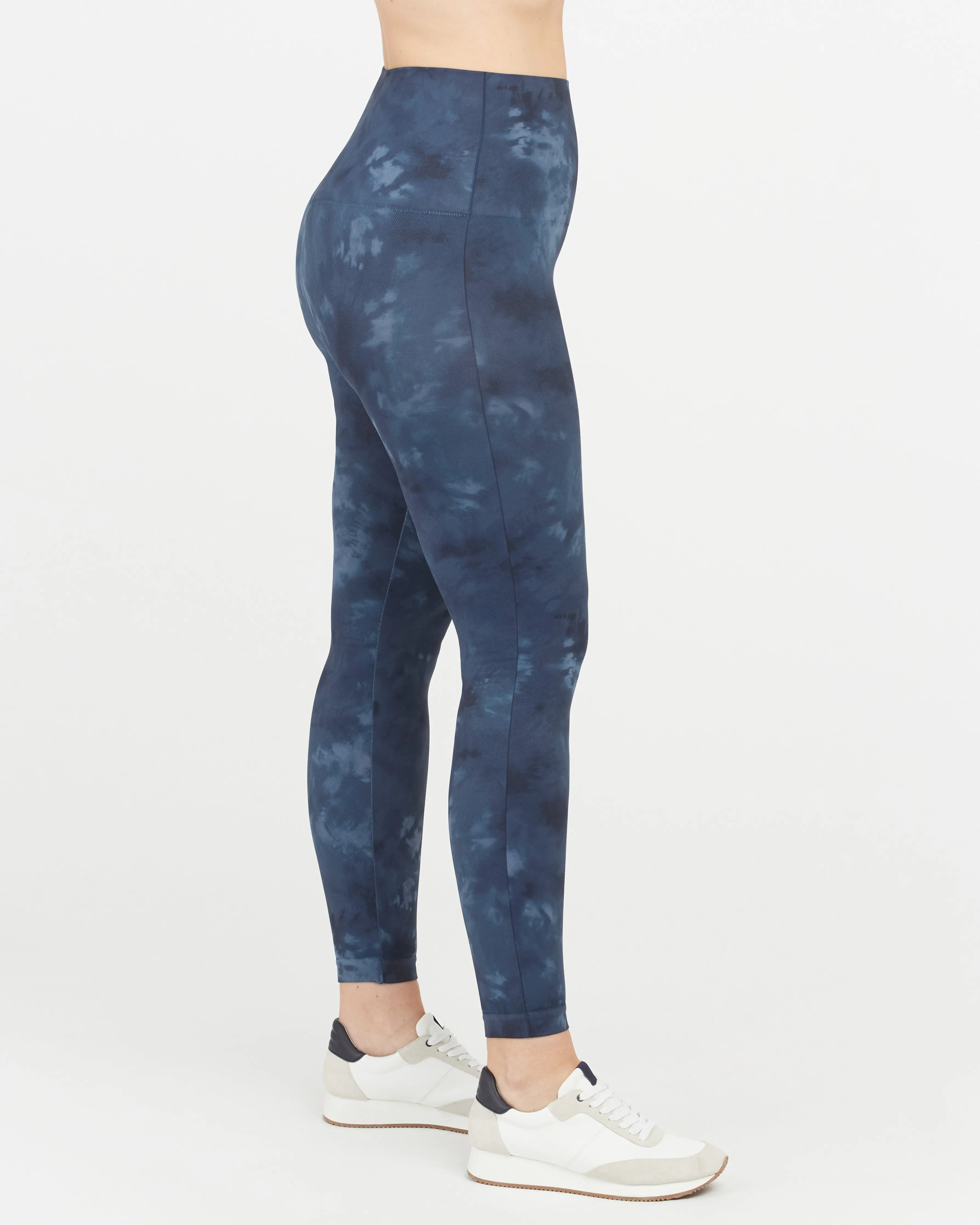 Seamless Shaping Leggings sold by SPANX product image thumbnail 5