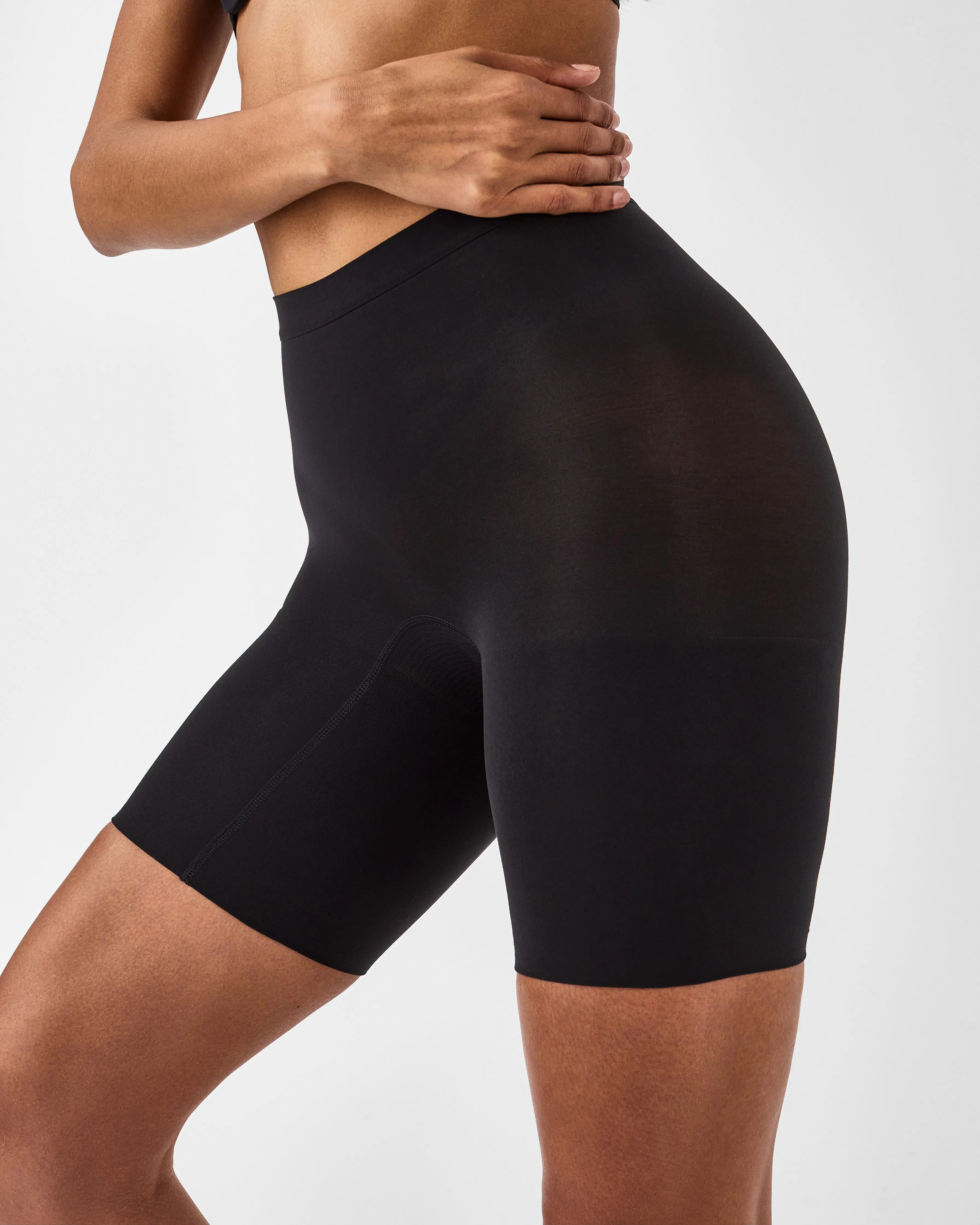 Seamless Power Sculpting Mid-Thigh Short sold by SPANX product image thumbnail 2