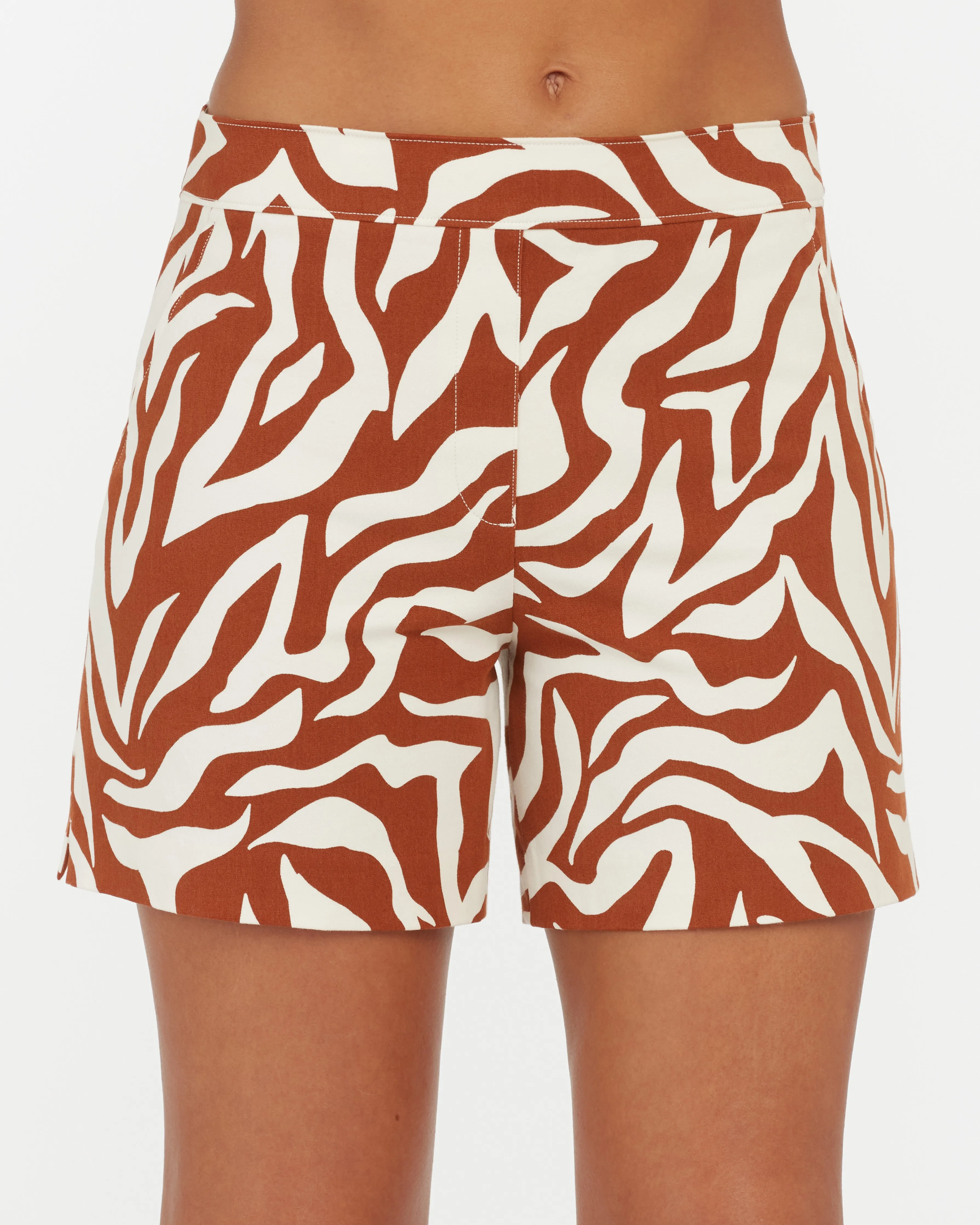 On-the-Go Printed Shorts, 6" sold by SPANX product image thumbnail 5