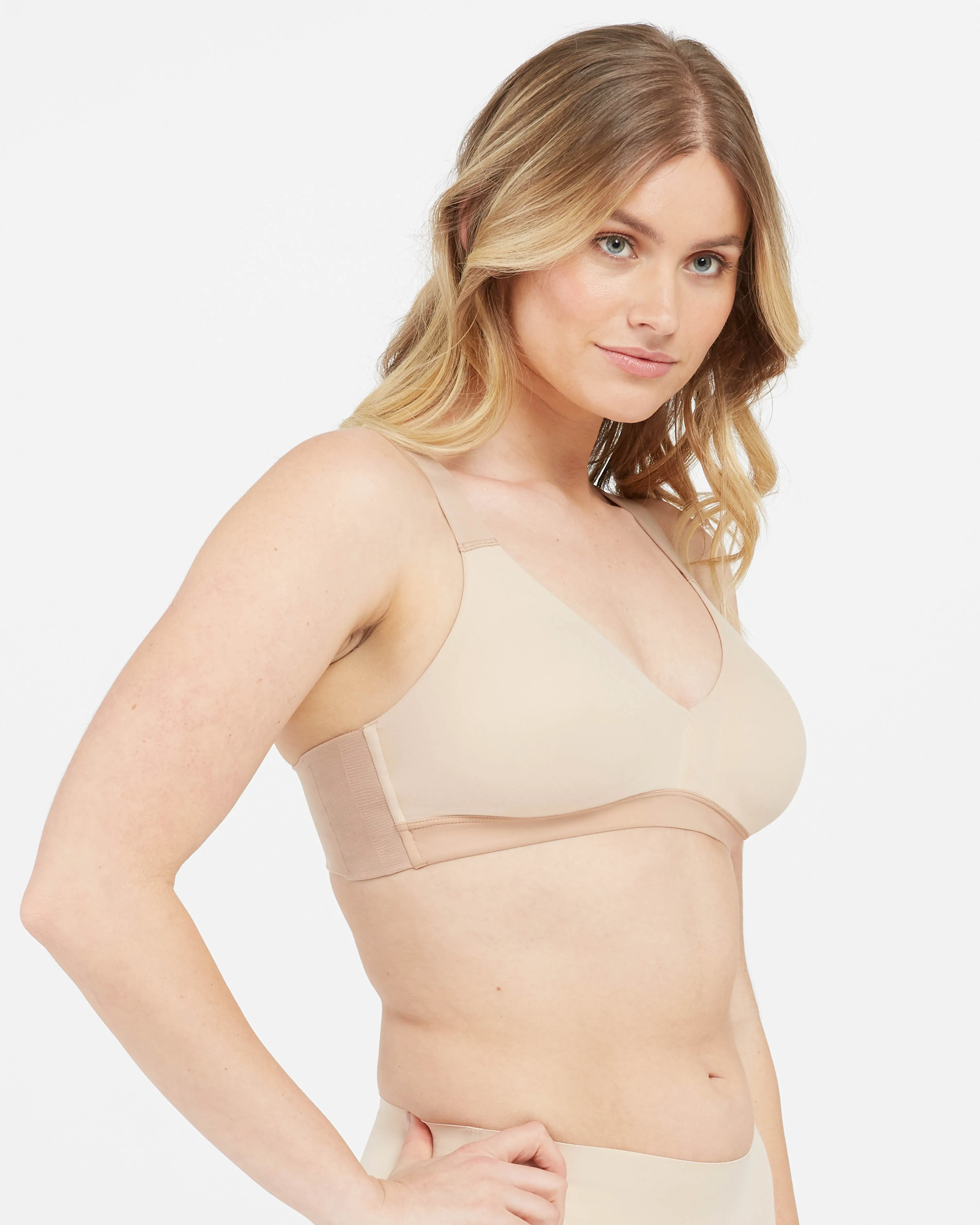 SPANXsmooth™ Bra-llelujah!® Lightly Lined Bralette sold by SPANX product image thumbnail 3