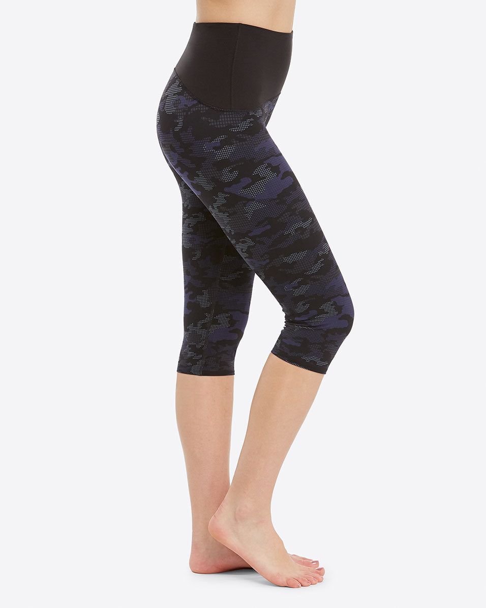 Booty Boost® Active Printed Cropped Leggings sold by SPANX product image thumbnail 14