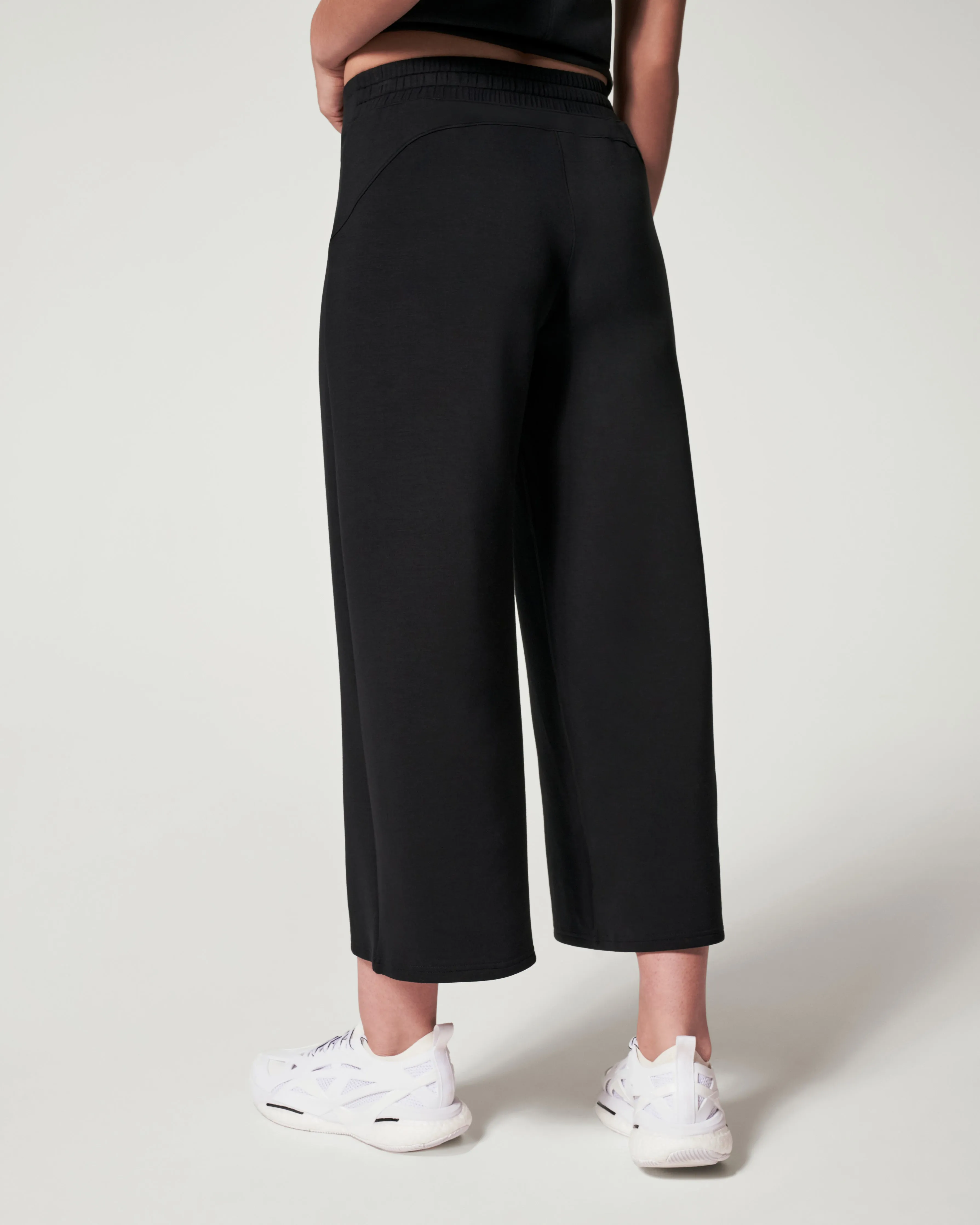 AirEssentials Cropped Wide Leg Pant sold by SPANX product image thumbnail 2