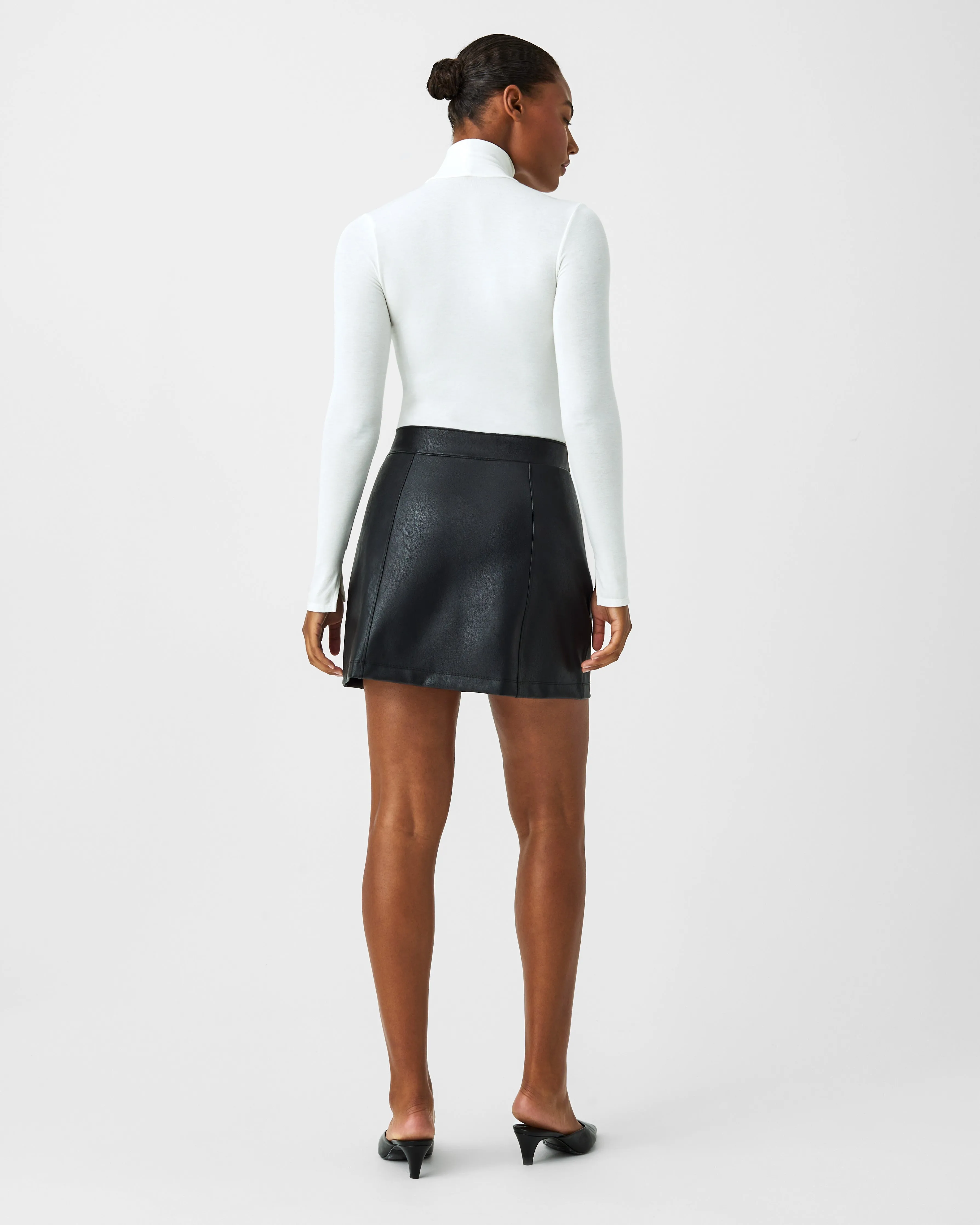 SPANX® Better Base Long Sleeve Turtleneck sold by SPANX product image thumbnail 4
