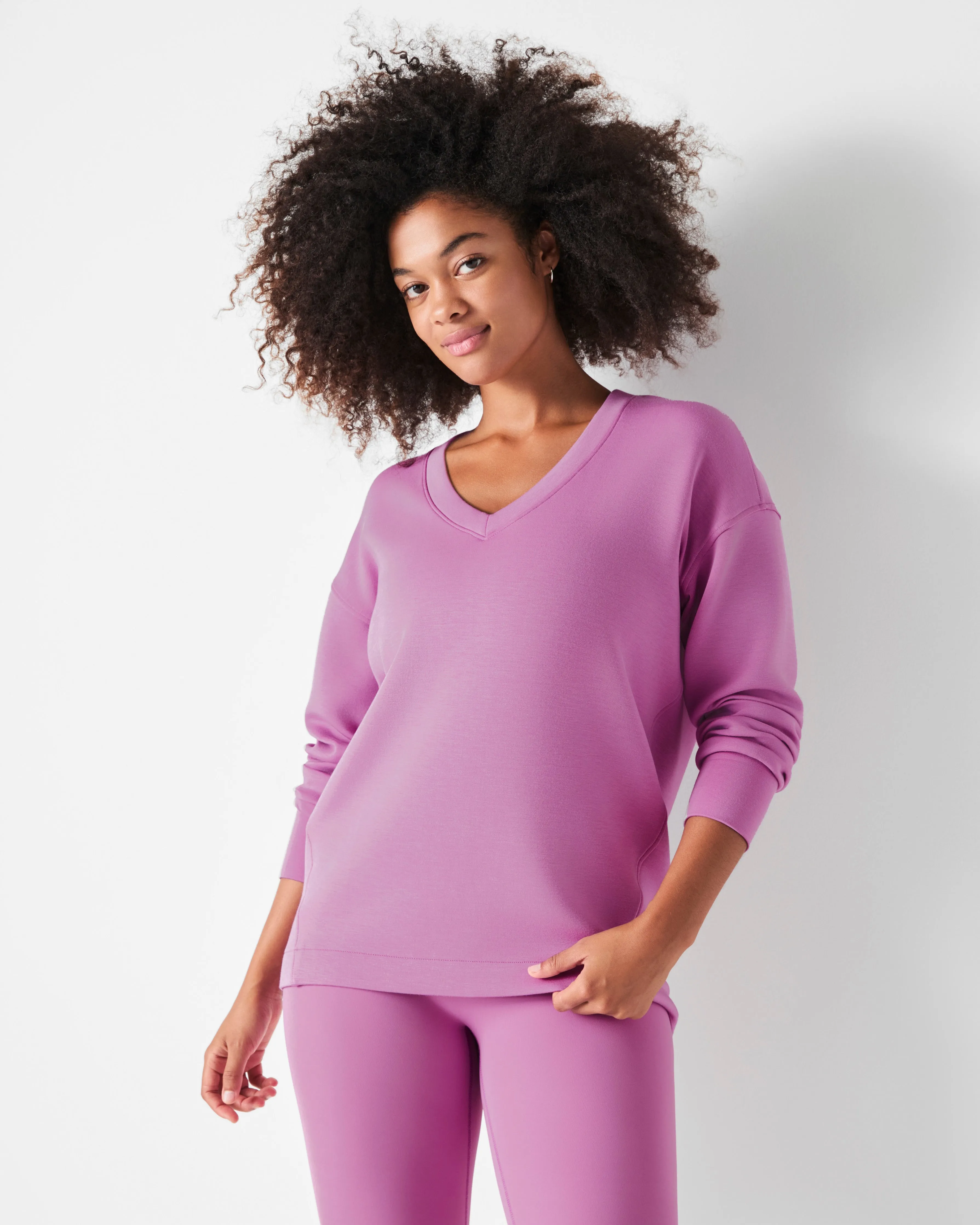 SPANX® AirEssentials Brushed V-Neck Tunic sold by SPANX product image thumbnail 4