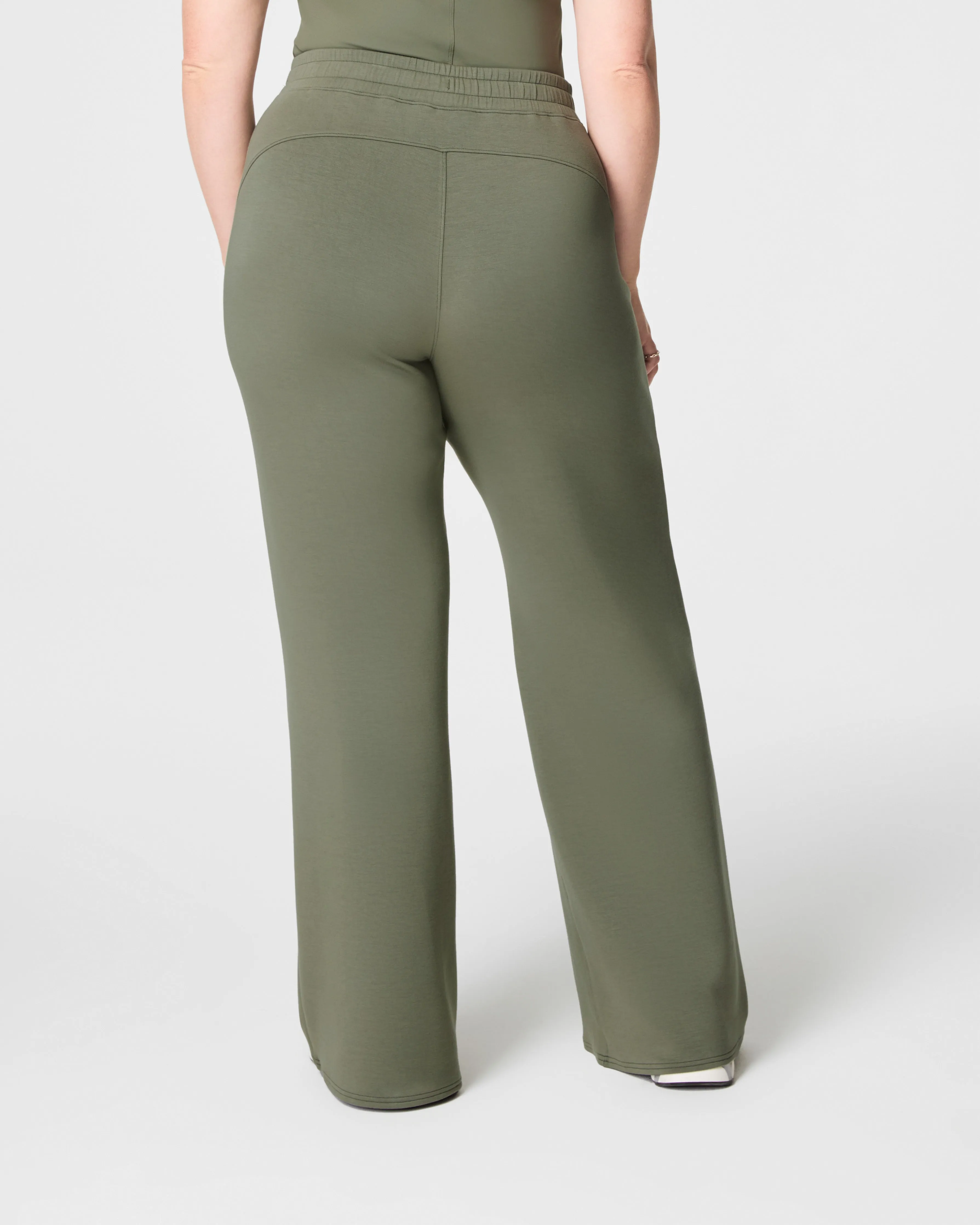 SPANX AirEssentials® Wide Leg Pant, Limited Edition Colors sold by SPANX product image thumbnail 3