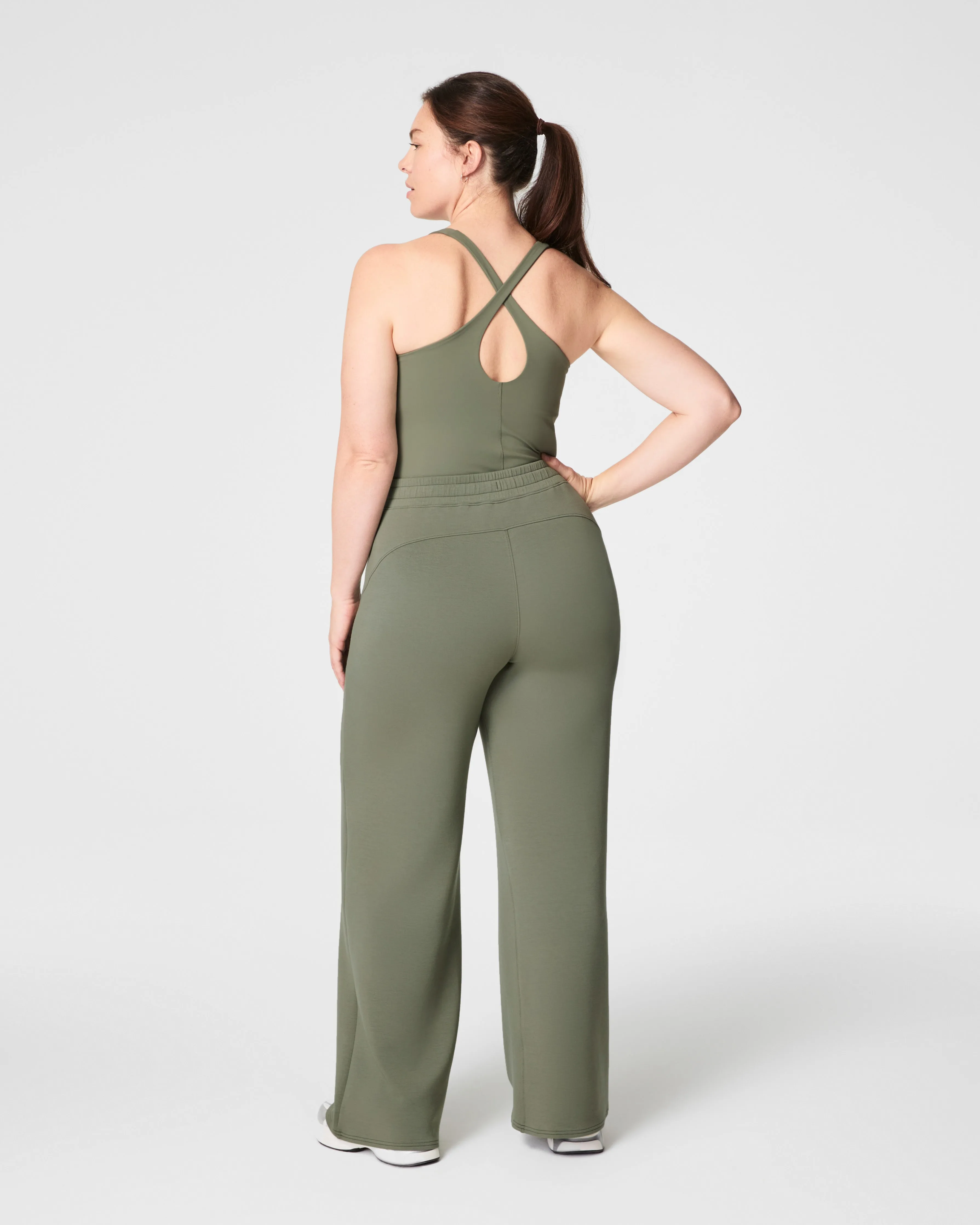 SPANX AirEssentials® Wide Leg Pant, Limited Edition Colors sold by SPANX product image thumbnail 4