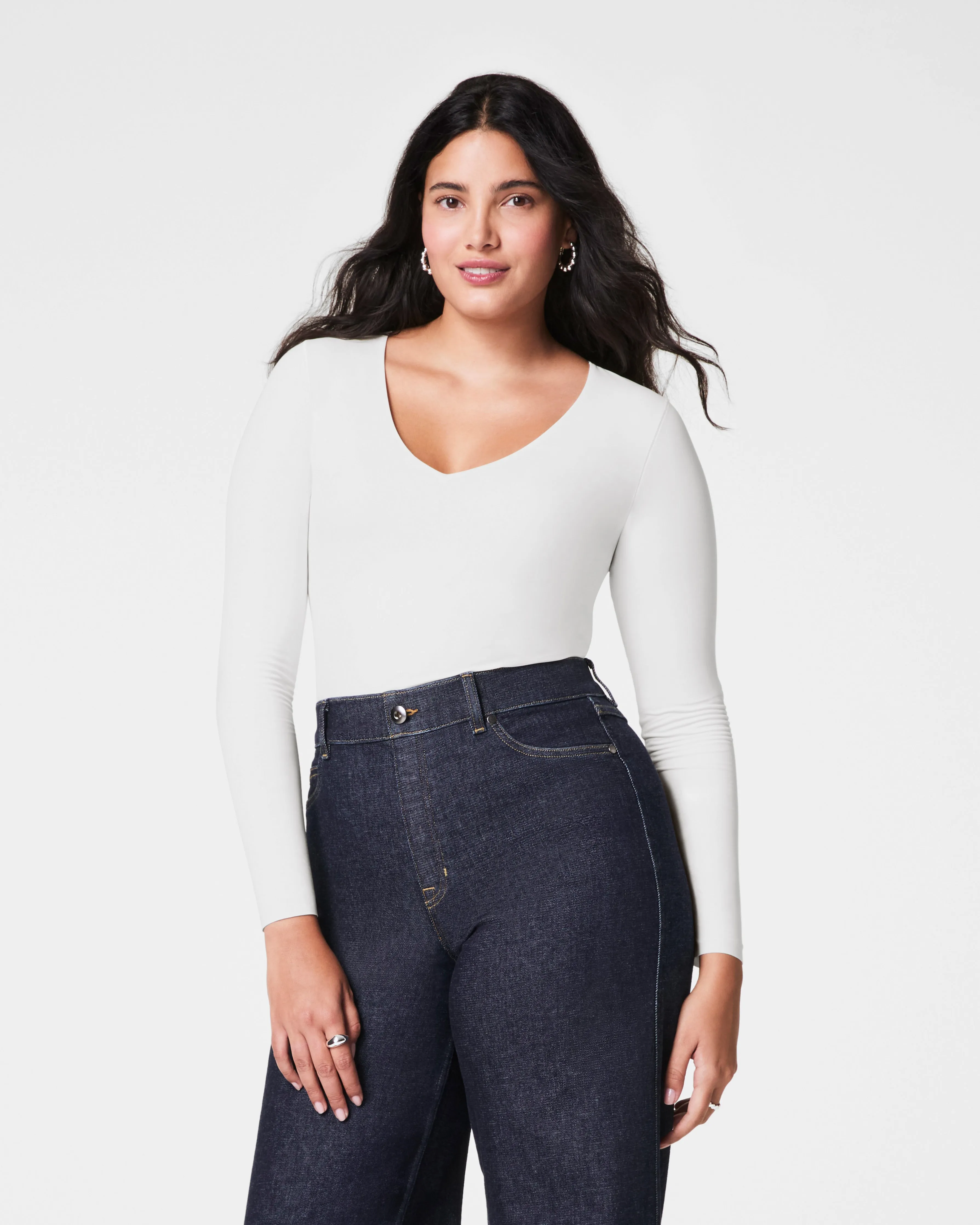 SPANX® Fit-To-You Long Sleeve V-Neck Top sold by SPANX product image thumbnail 4