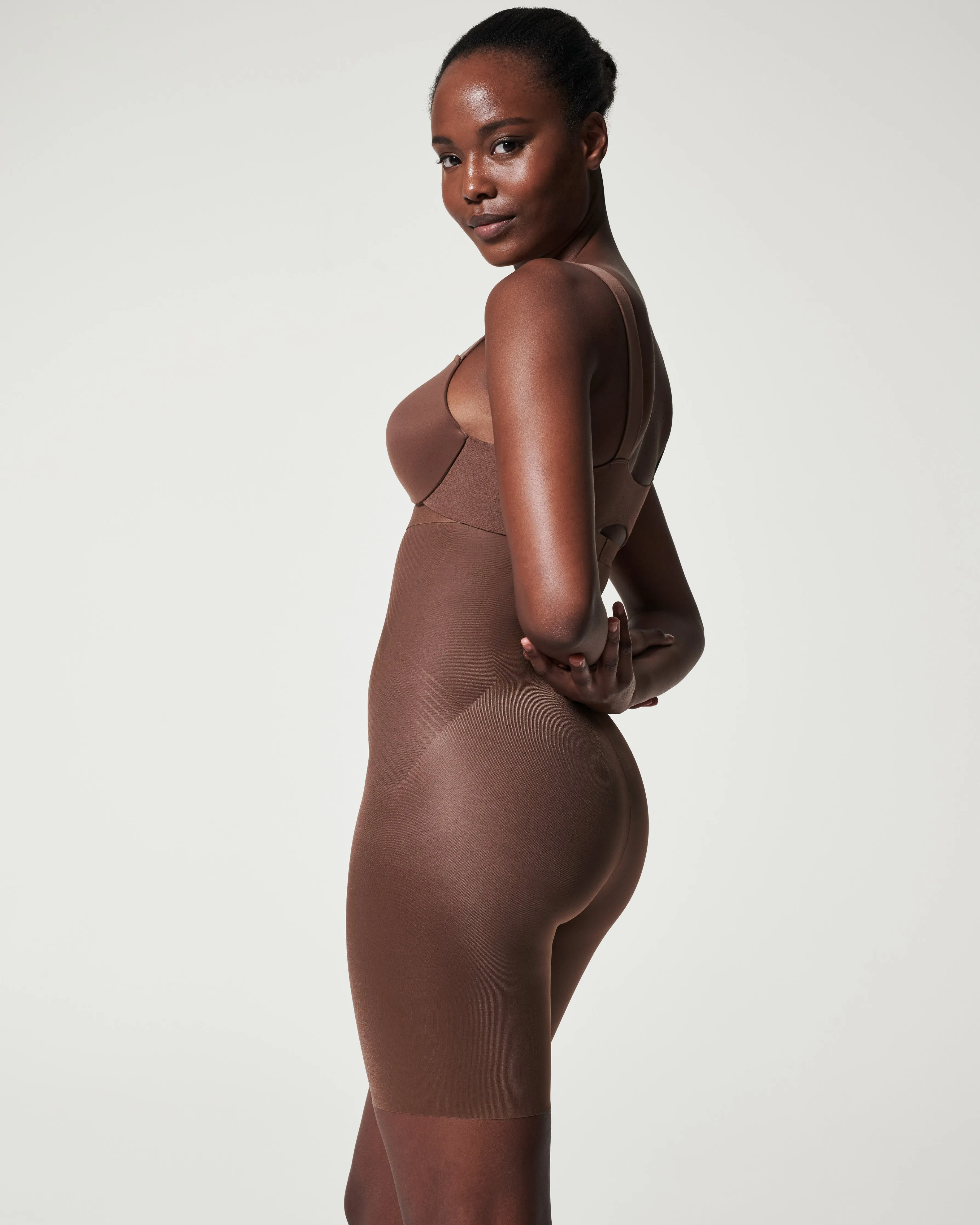 SPANXshape™ Invisible High-Waisted Mid-Thigh Short sold by SPANX product image thumbnail 4