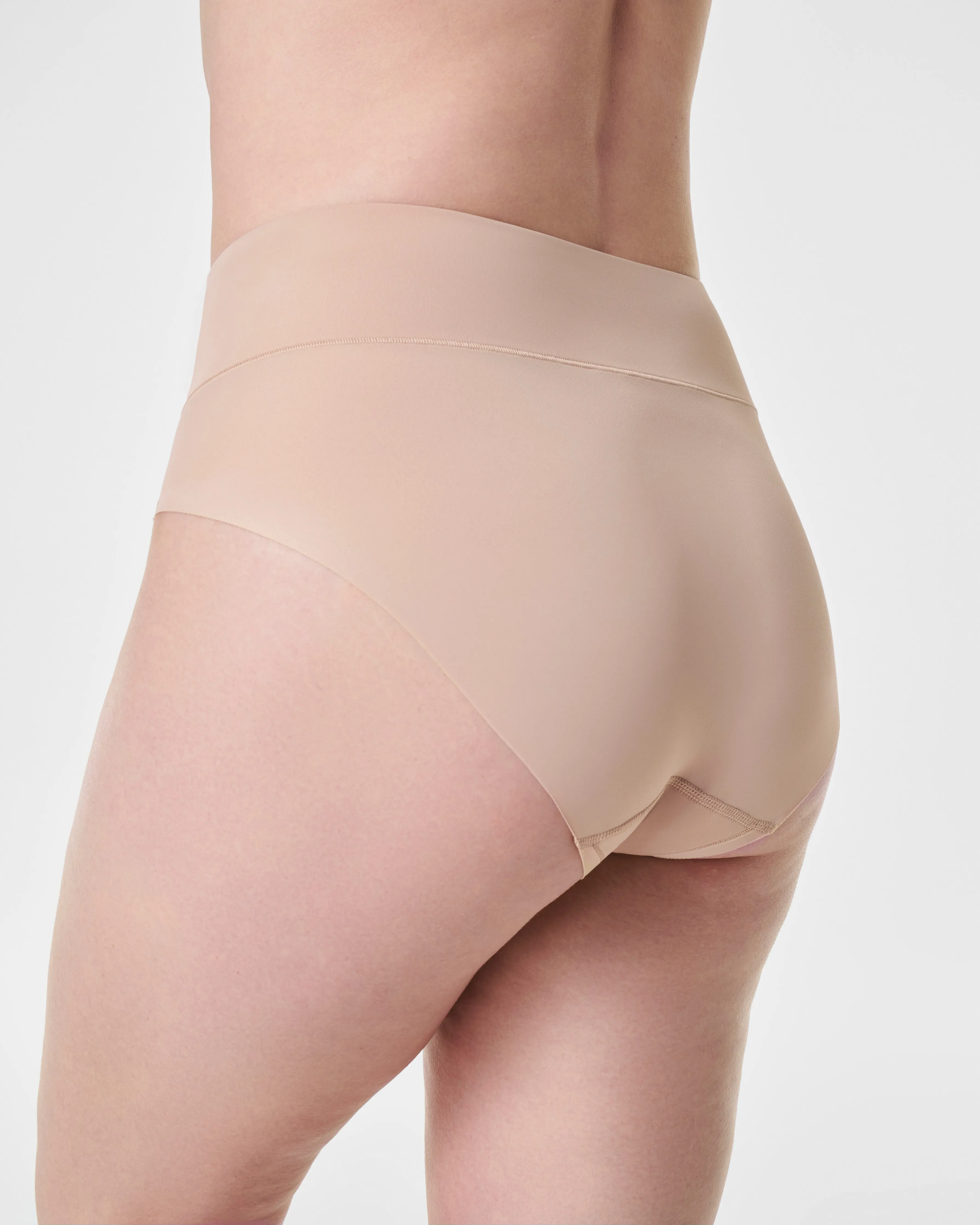 SPANXsmooth™ Contouring Hi-Leg Brief sold by SPANX product image thumbnail 2