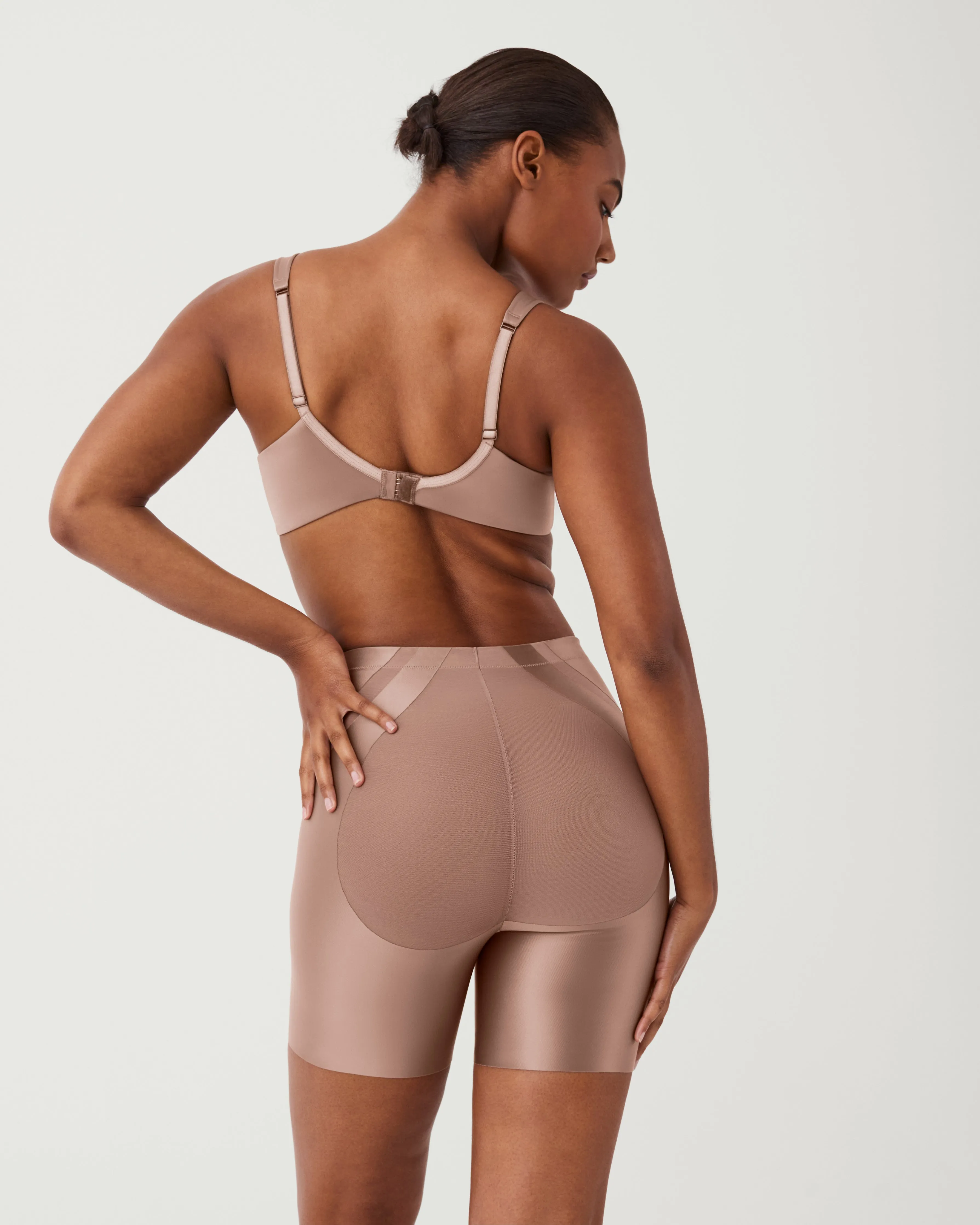 SPANXshape™ Booty-Lifting Mid-Thigh Short sold by SPANX product image thumbnail 4