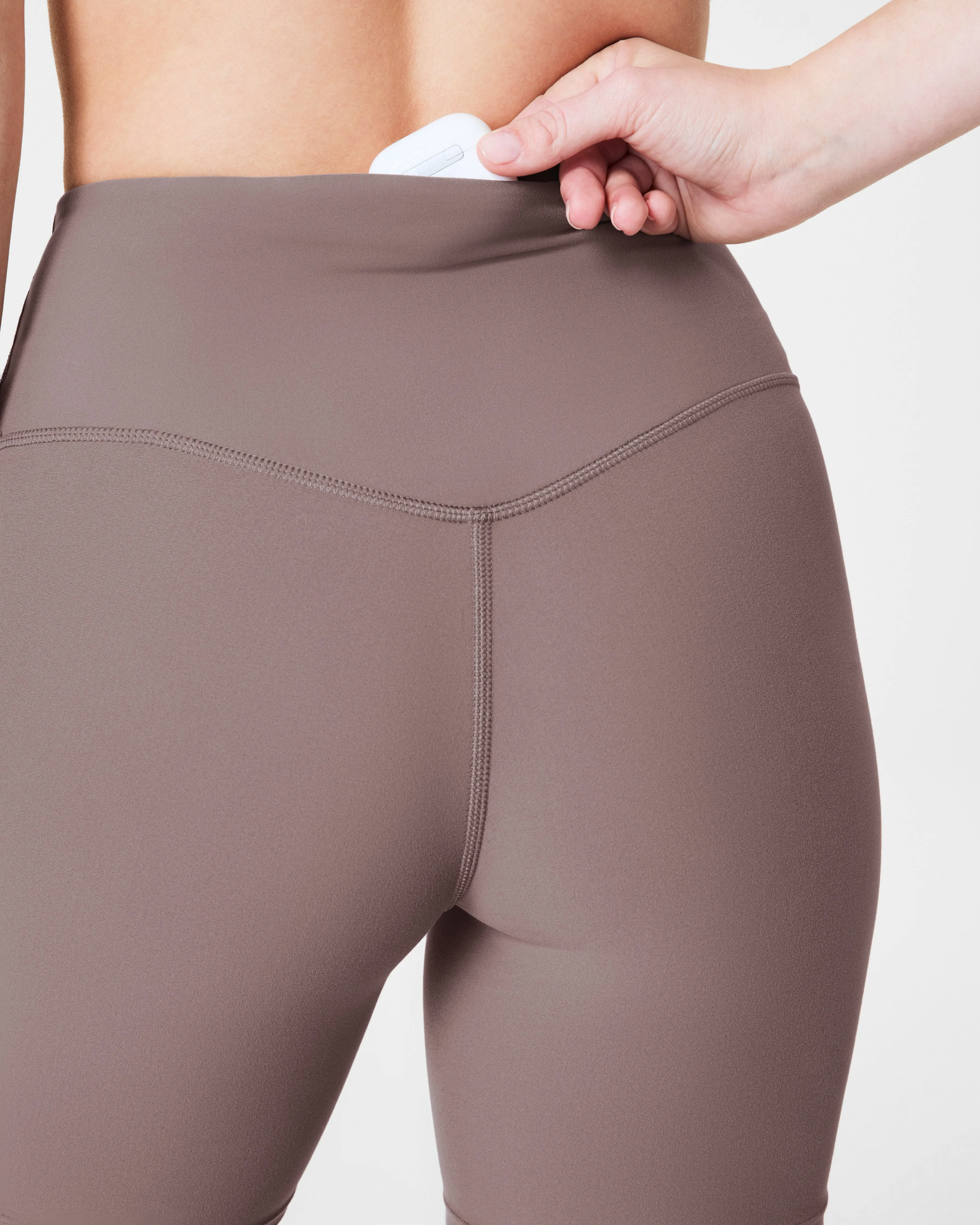 SPANXsmooth™ OnForm Bike Short, 6" sold by SPANX product image thumbnail 5