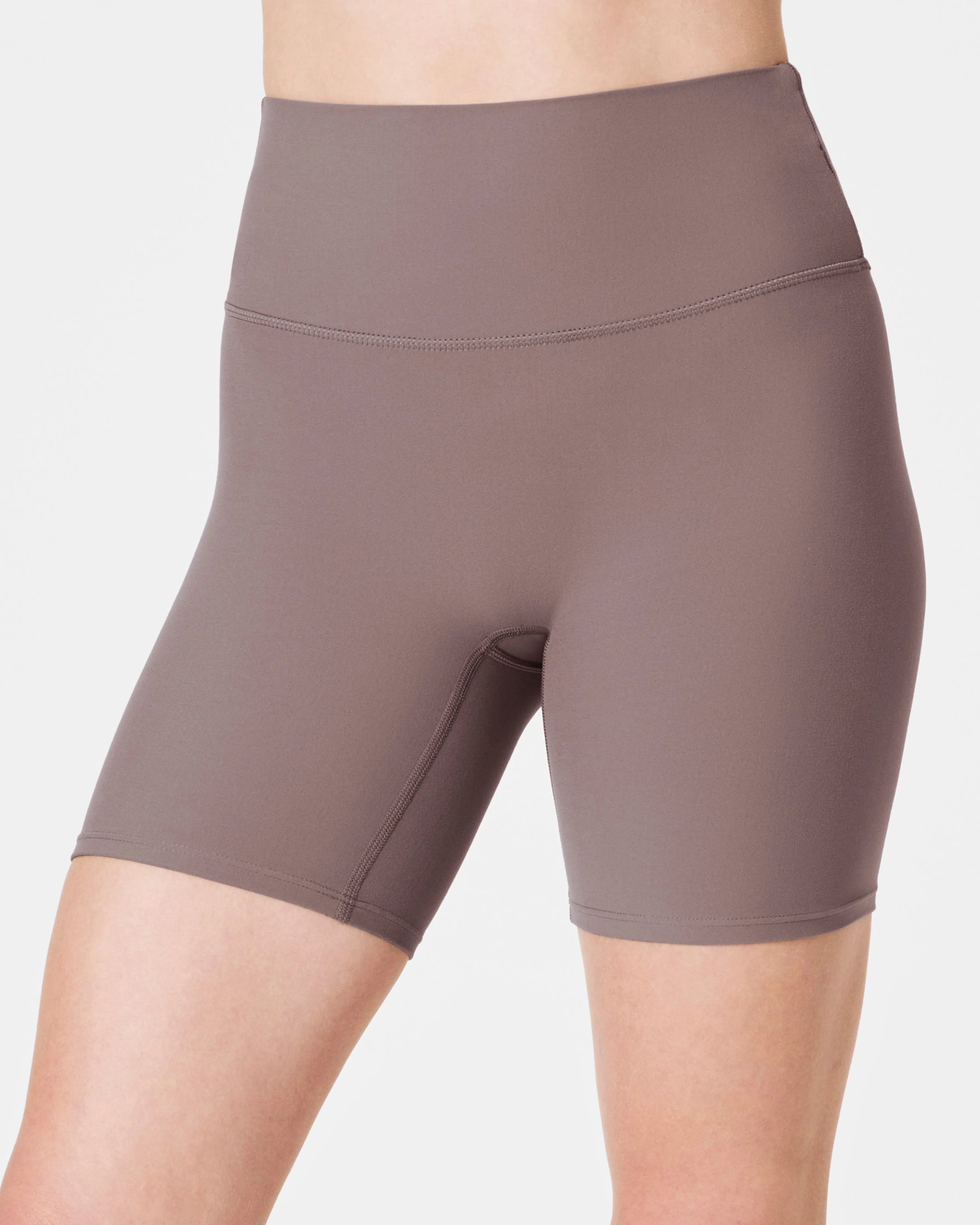 SPANXsmooth™ OnForm Bike Short, 6" sold by SPANX product image thumbnail 4
