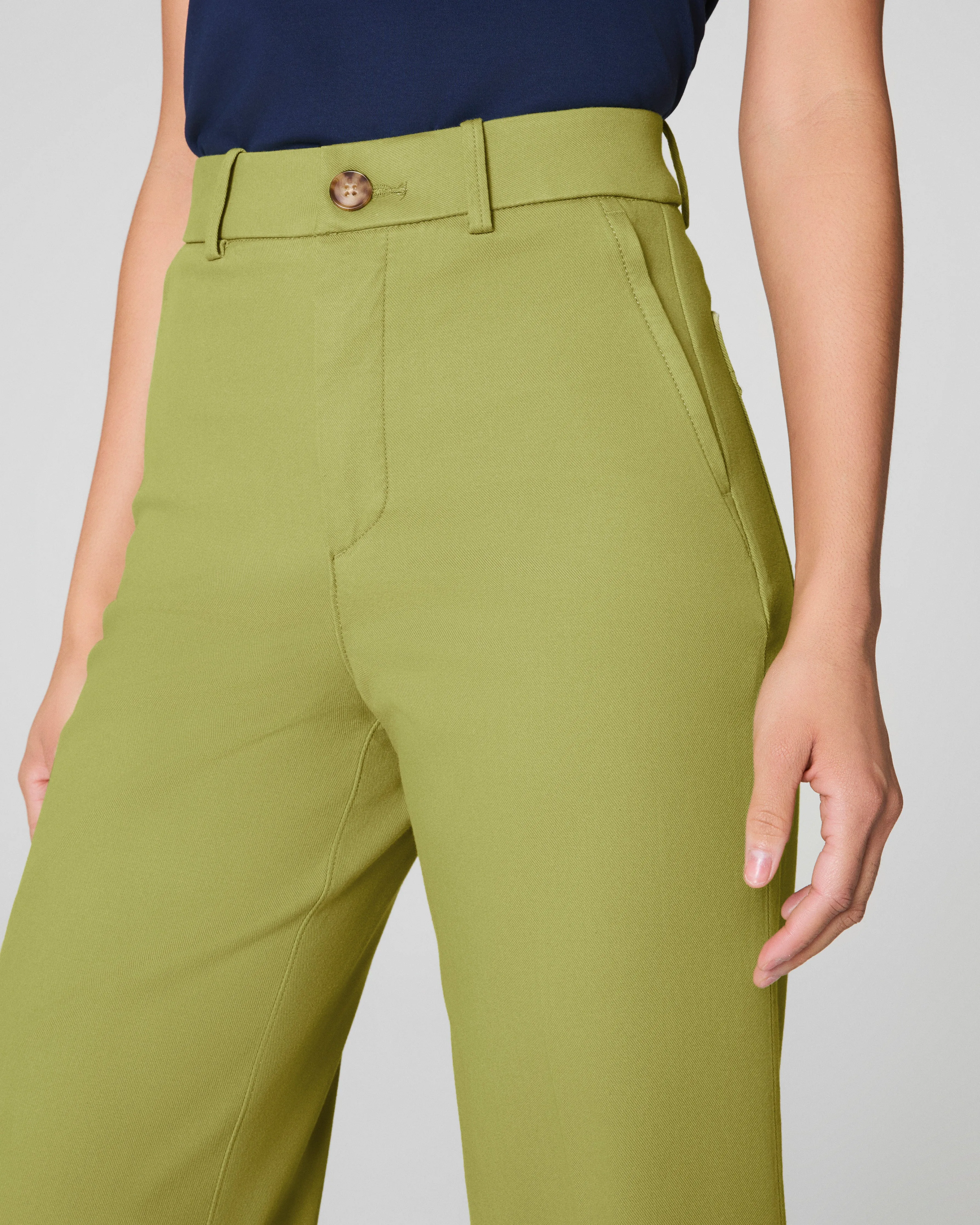 SPANXsupersmooth™ Stretch Twill Cropped Wide Leg Pant sold by SPANX product image thumbnail 3