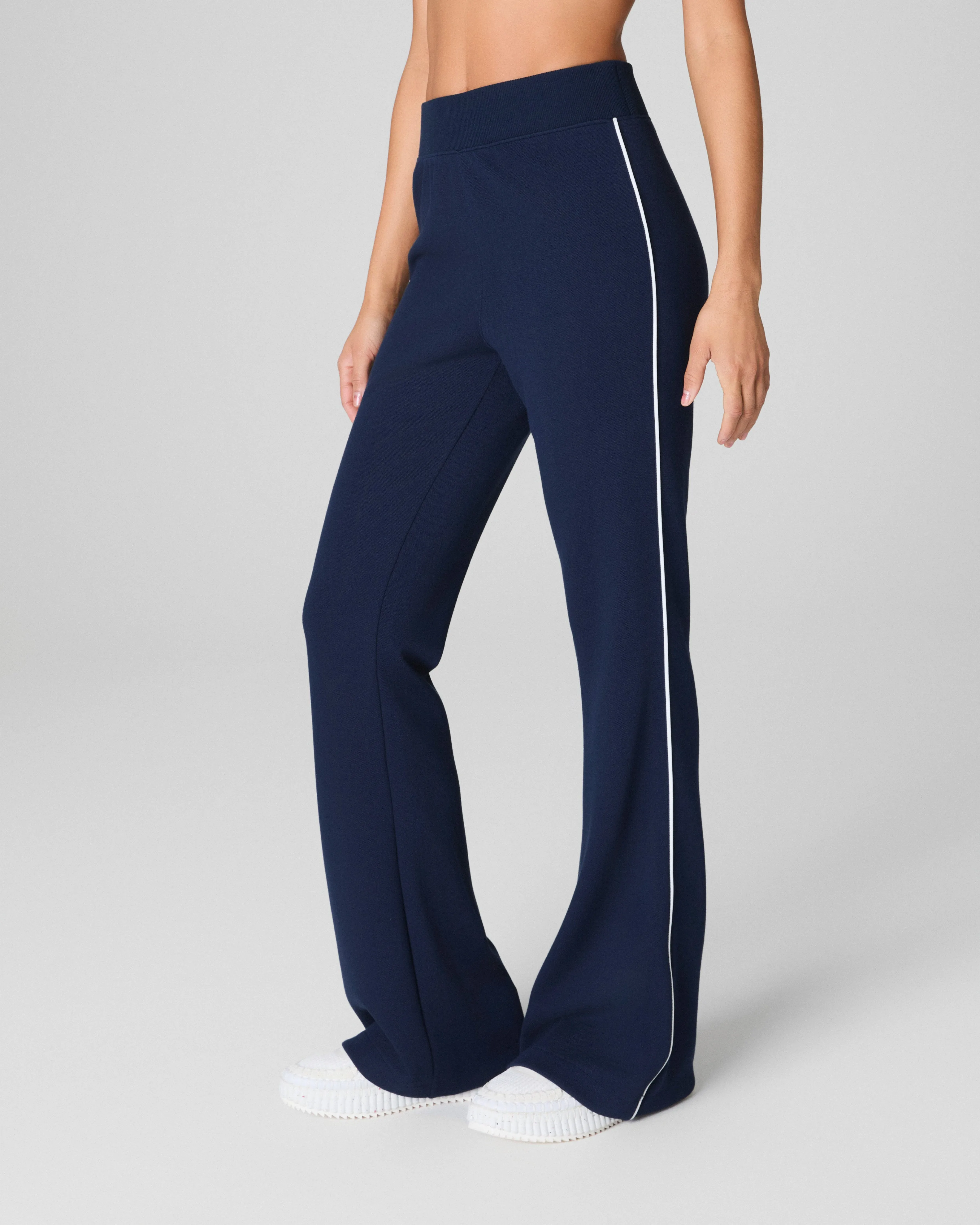 SPANX AirEssentials® Pique Flare Pant sold by SPANX product image thumbnail 2