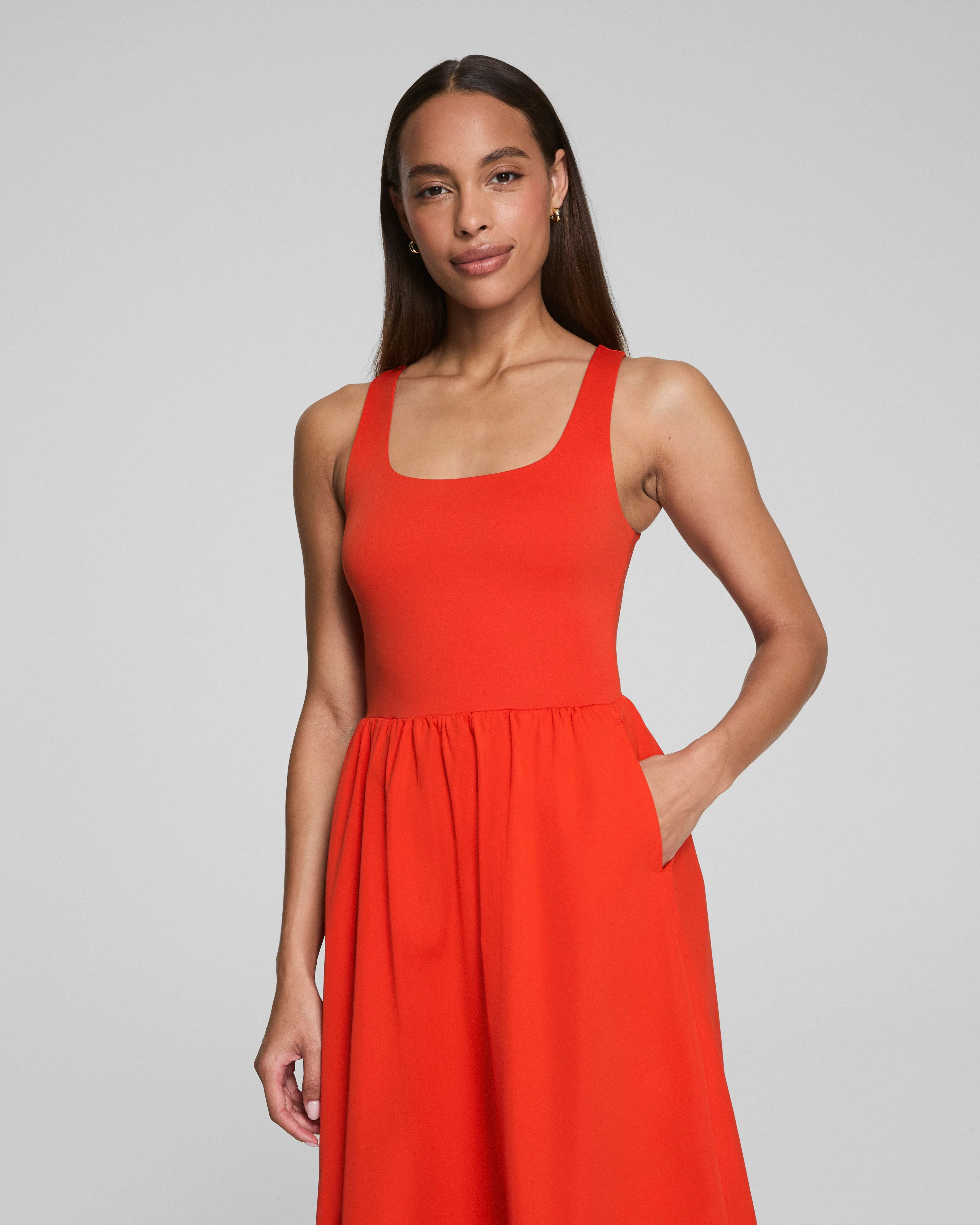 SPANXsmooth™ Jersey Scoop Neck Tank Midi Dress sold by SPANX product image thumbnail 3