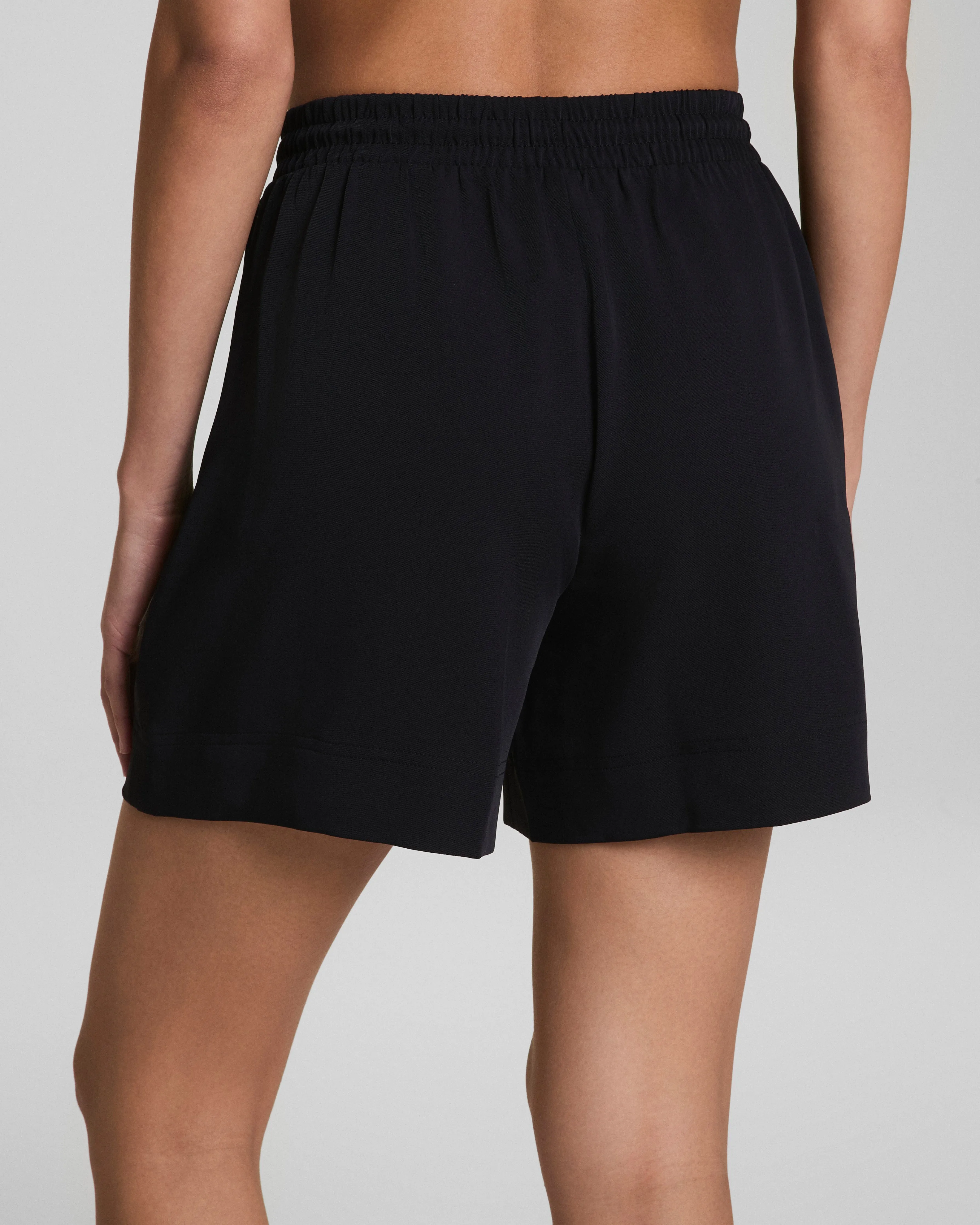 SPANX® CarryOn Shorts, 5" sold by SPANX product image thumbnail 4