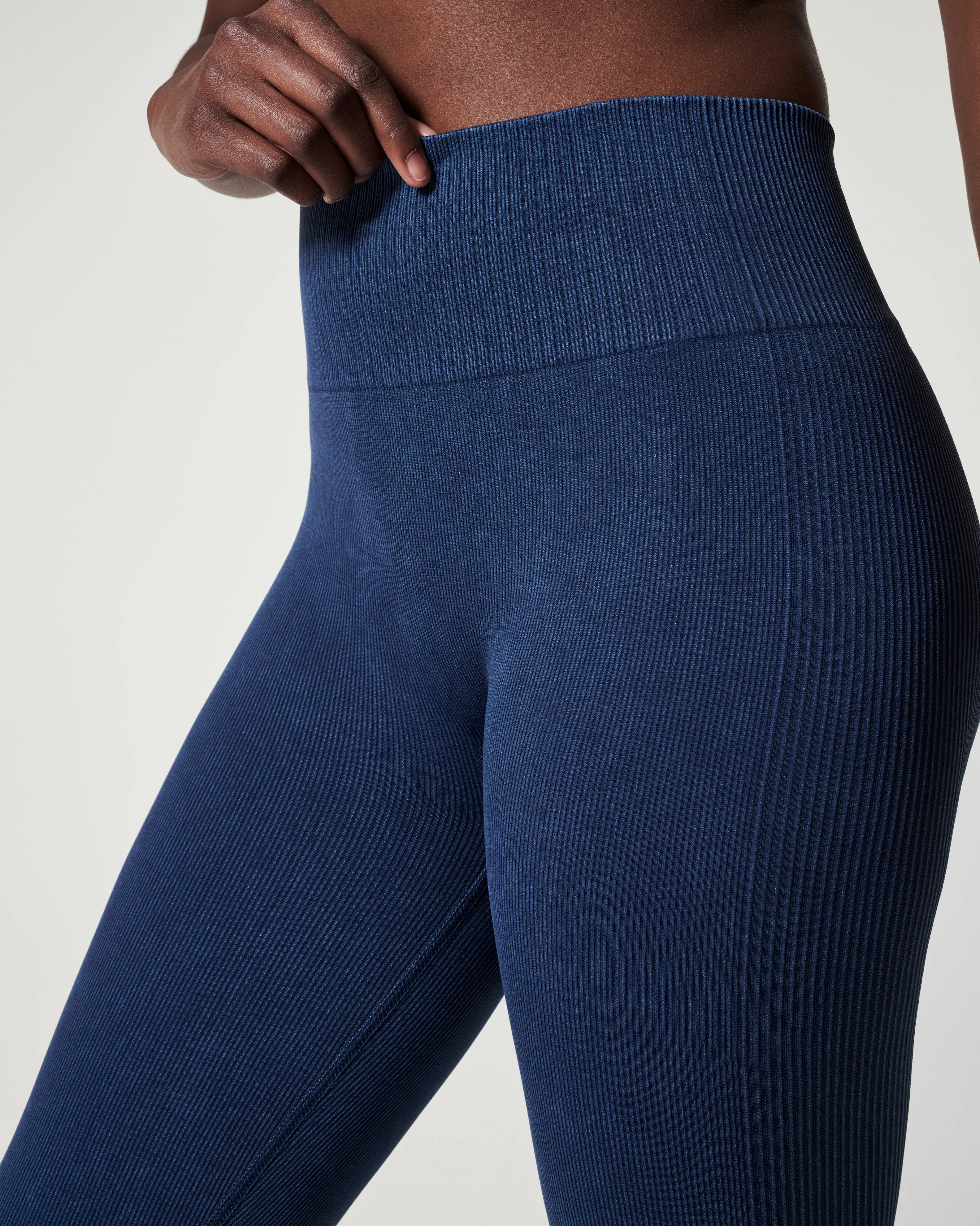 Soft Stretch Seamless Leggings sold by SPANX product image thumbnail 3