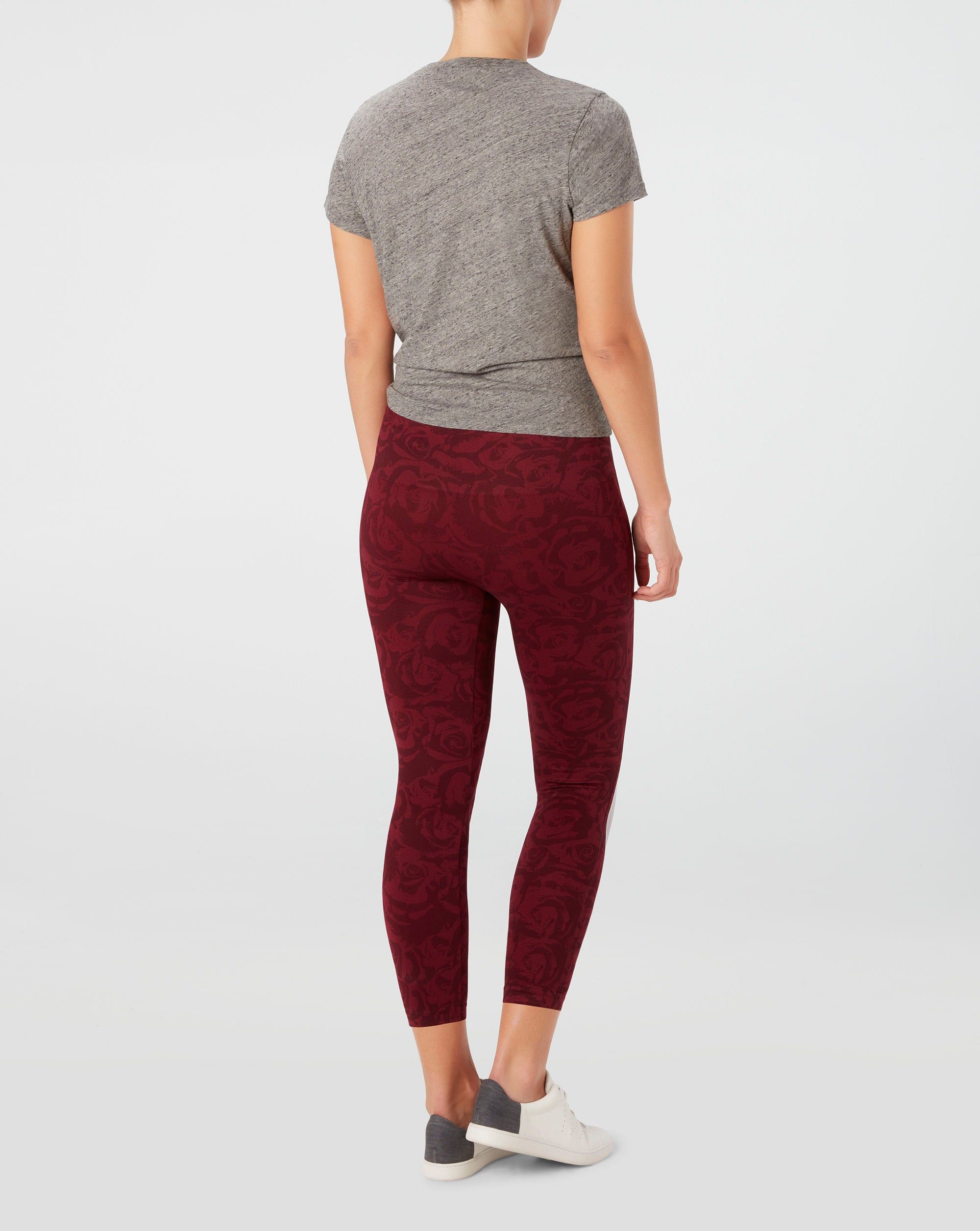 Look at Me Now Seamless Cropped Leggings sold by SPANX product image thumbnail 19