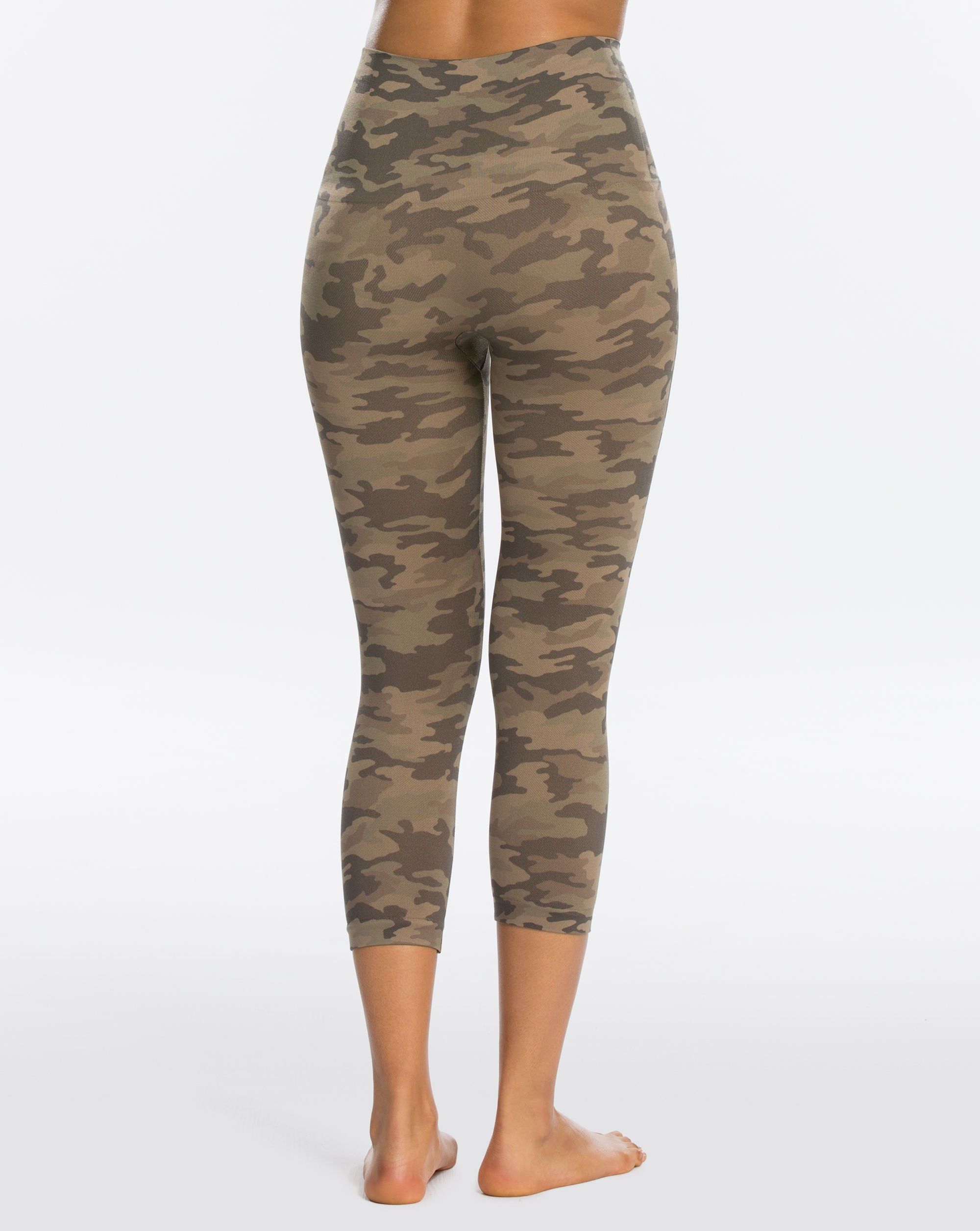 Look at Me Now Seamless Cropped Leggings sold by SPANX product image thumbnail 13