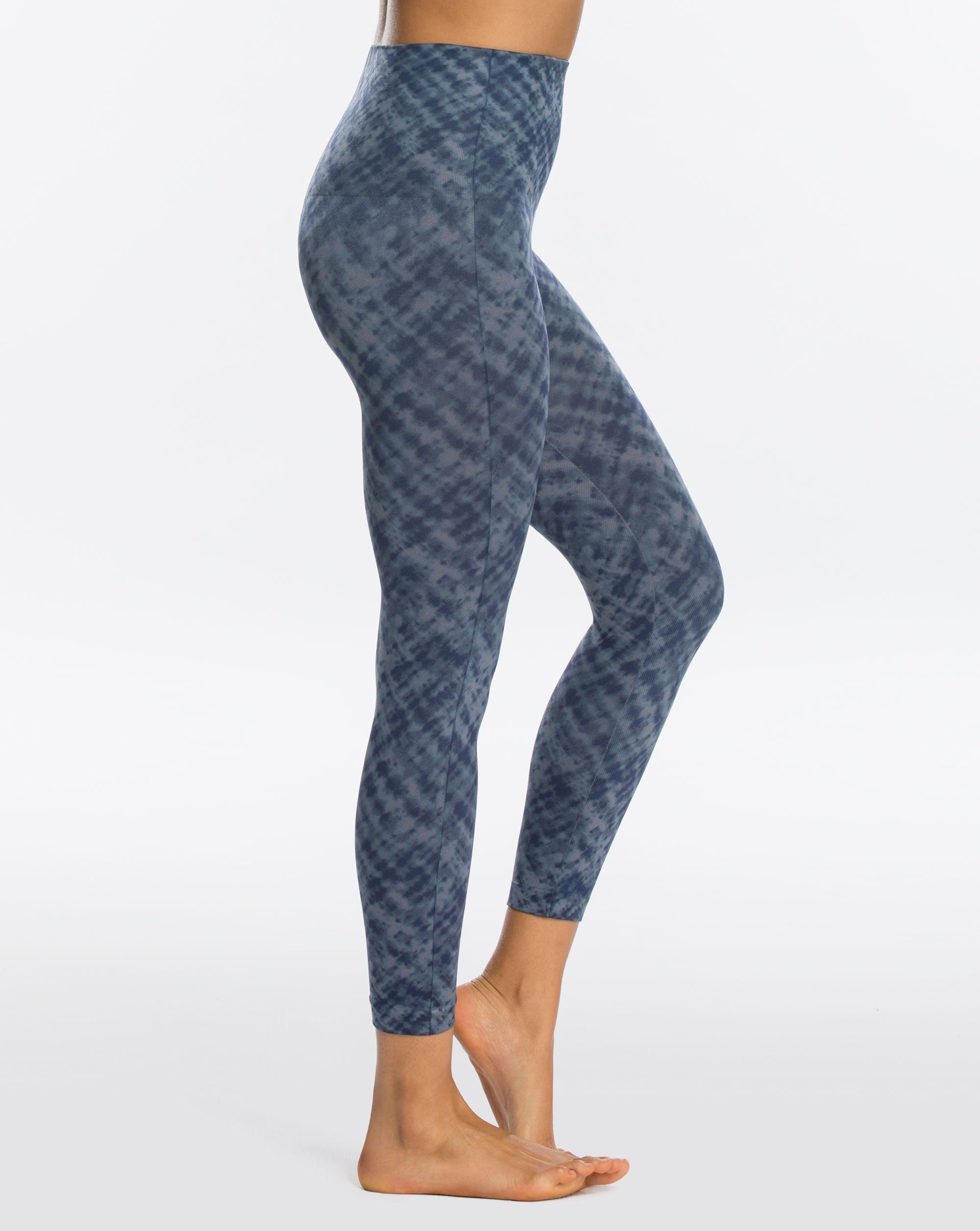 Look at Me Now Seamless Cropped Leggings sold by SPANX product image thumbnail 31