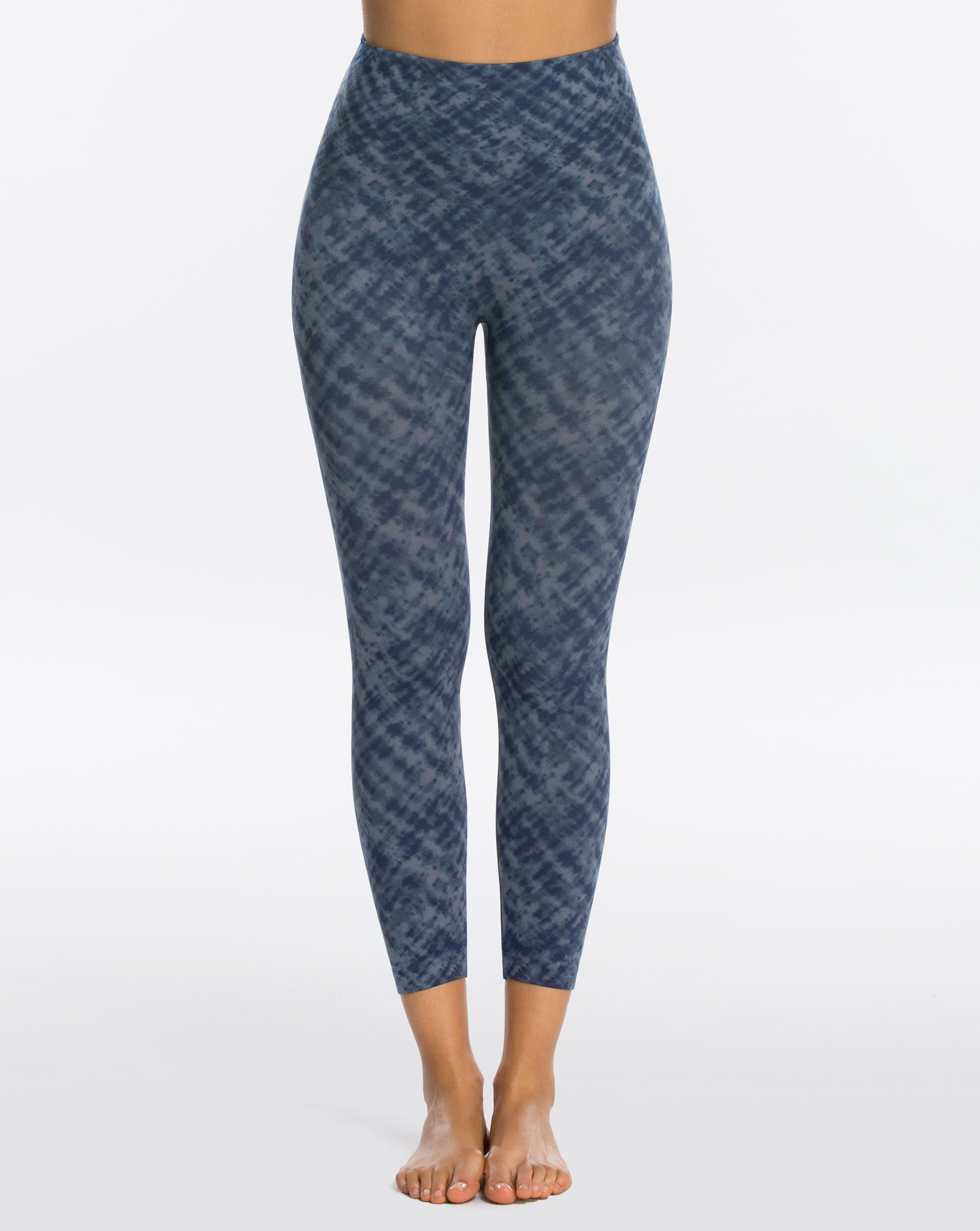 Look at Me Now Seamless Cropped Leggings sold by SPANX product image thumbnail 30