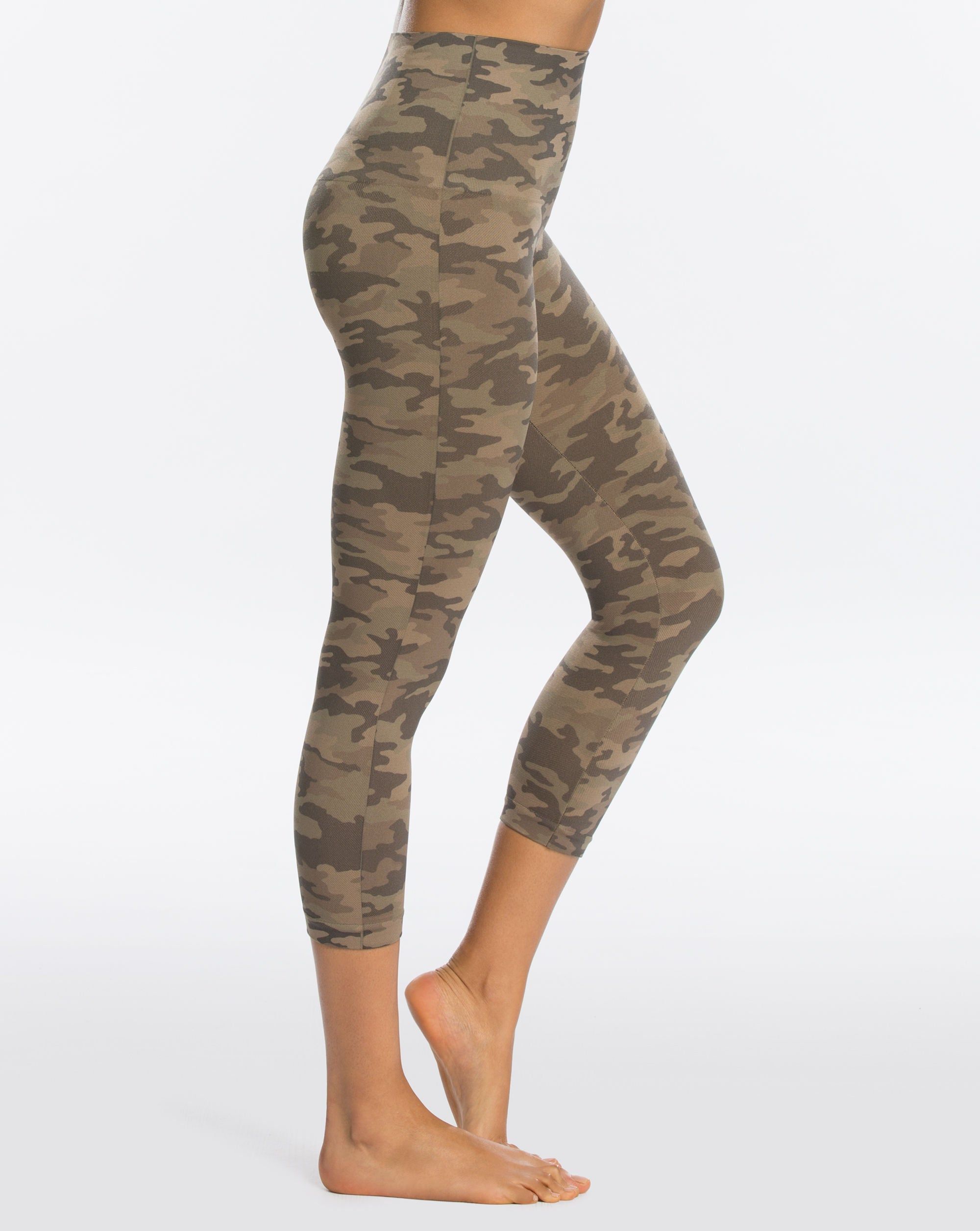 Look at Me Now Seamless Cropped Leggings sold by SPANX product image thumbnail 16