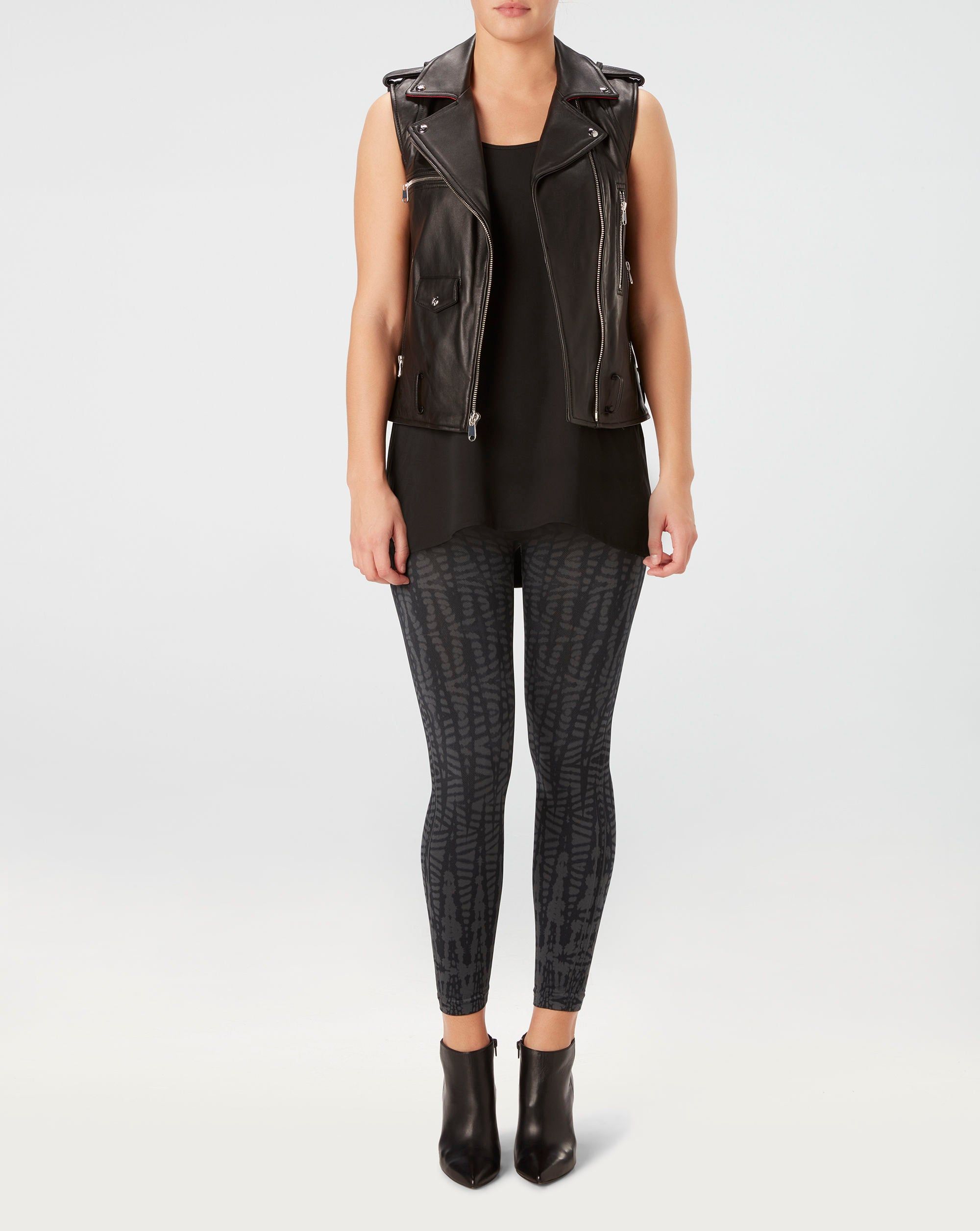 Look at Me Now Seamless Cropped Leggings sold by SPANX product image thumbnail 7