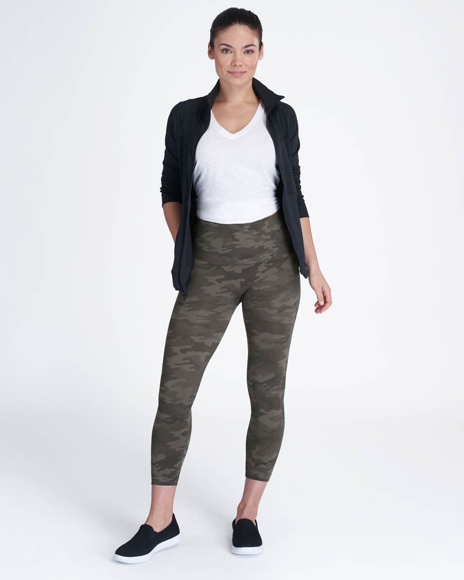 Look at Me Now Seamless Cropped Leggings sold by SPANX product image thumbnail 37