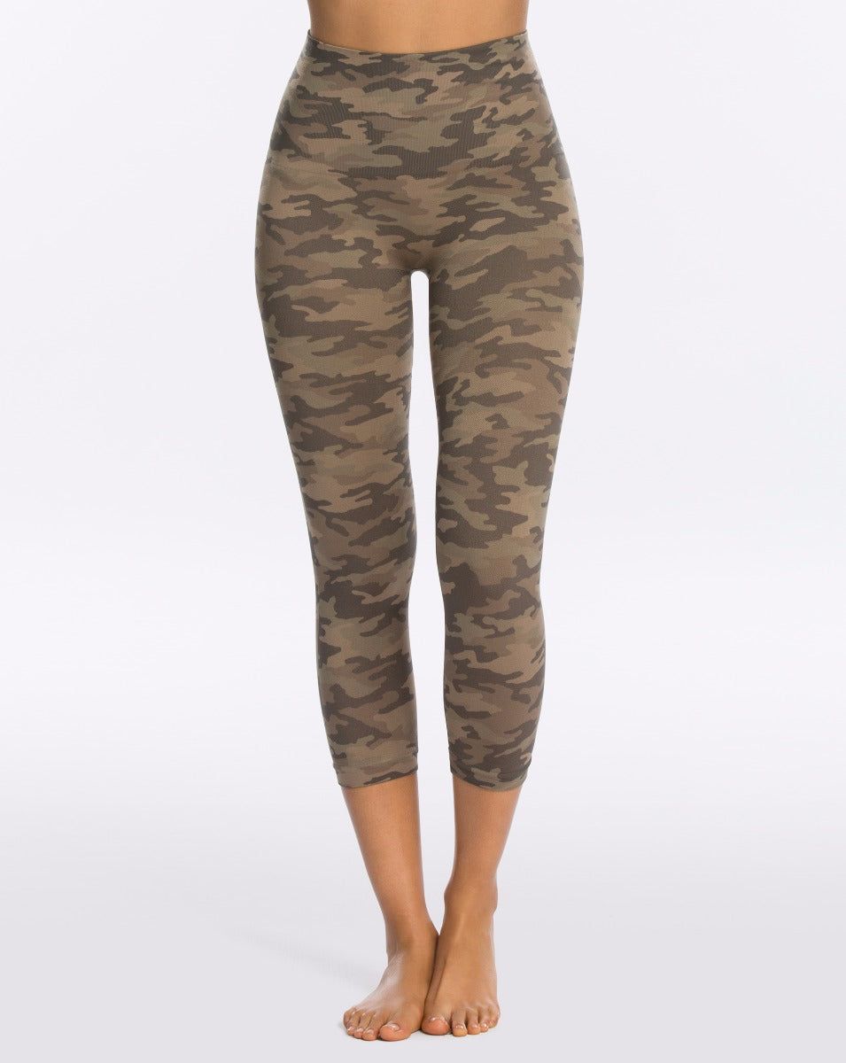 Look at Me Now Seamless Cropped Leggings sold by SPANX product image thumbnail 15