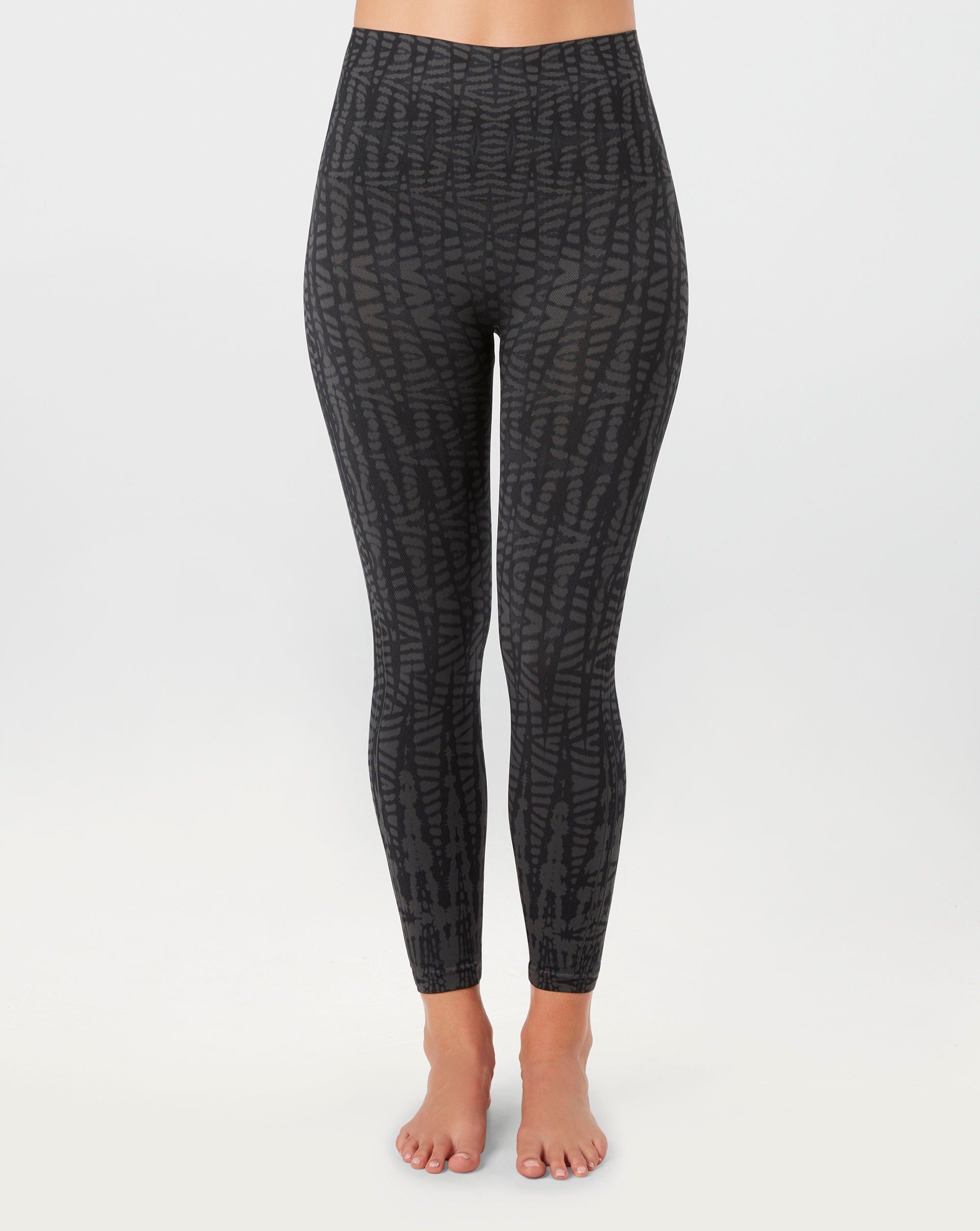 Look at Me Now Seamless Cropped Leggings sold by SPANX product image thumbnail 10
