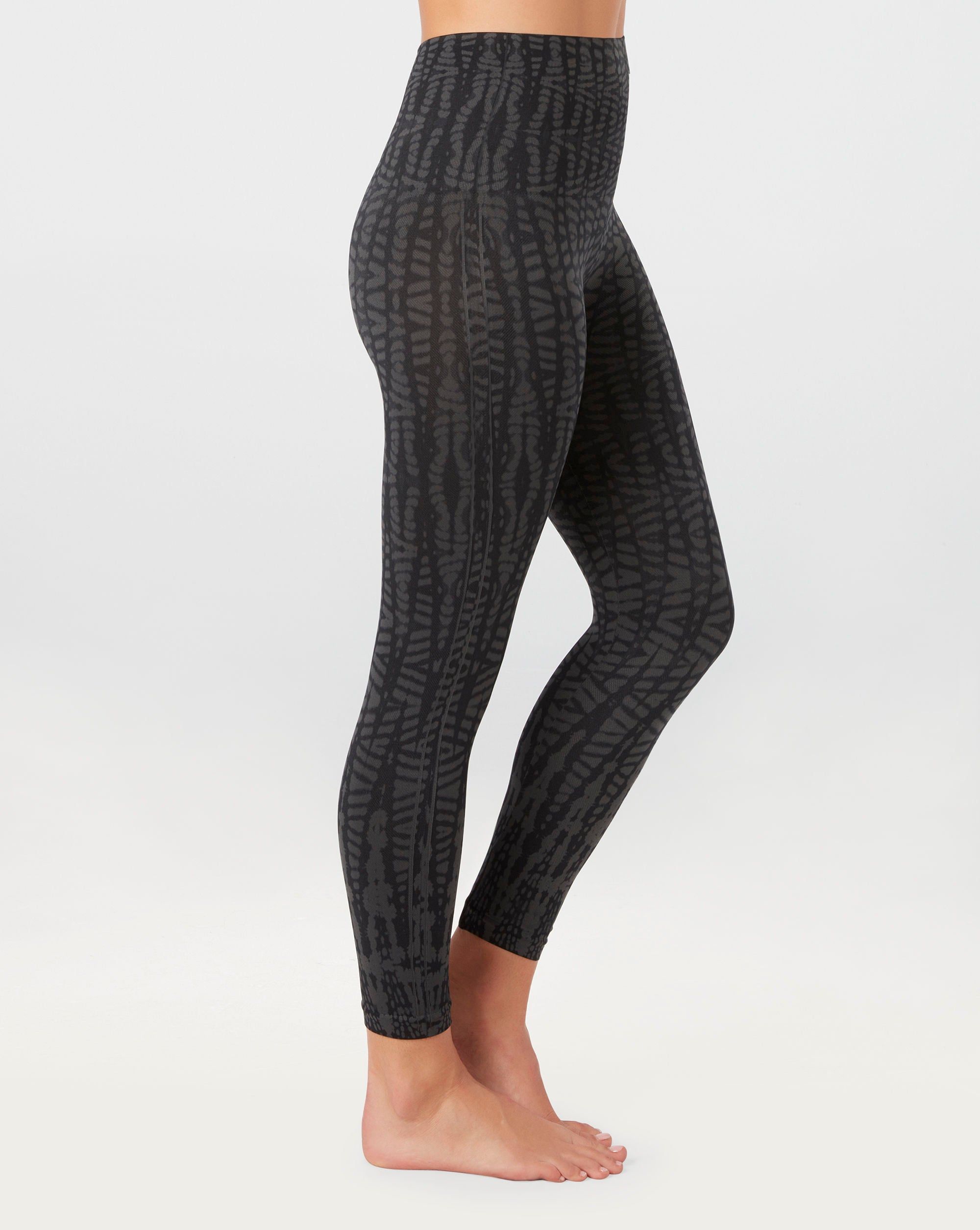 Look at Me Now Seamless Cropped Leggings sold by SPANX product image thumbnail 11