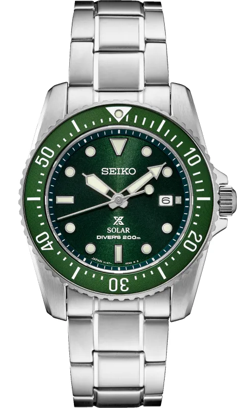 Seiko Prospex Solar Diver Green Sunray Dial made by Seiko