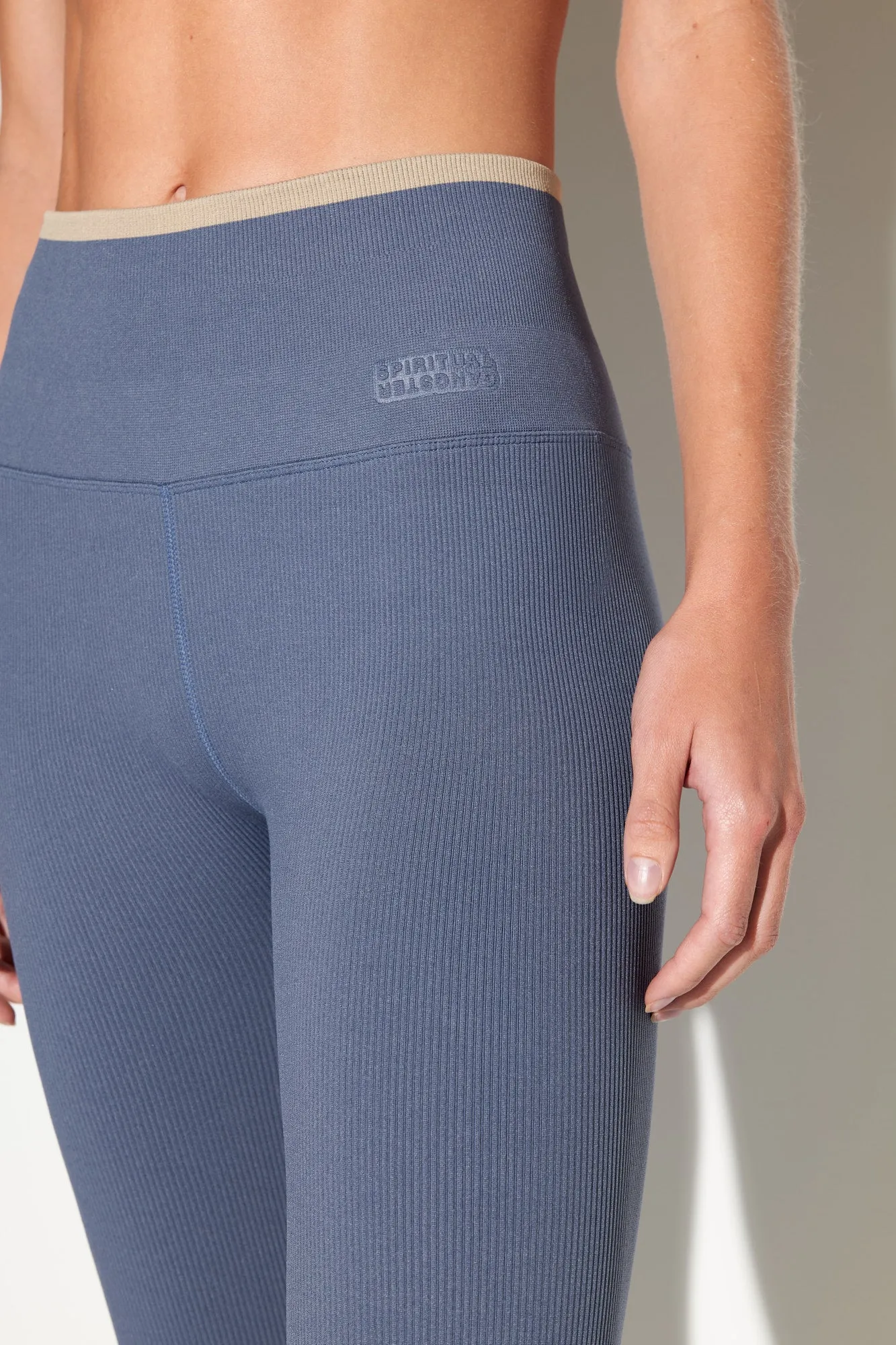 Love Seamless 7/8 Legging sold by Spiritual Gangster product image thumbnail 4