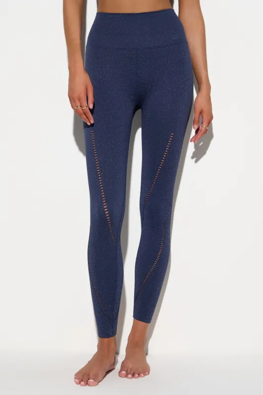 Shimmer Seamless Love Legging made by Spiritual Gangster