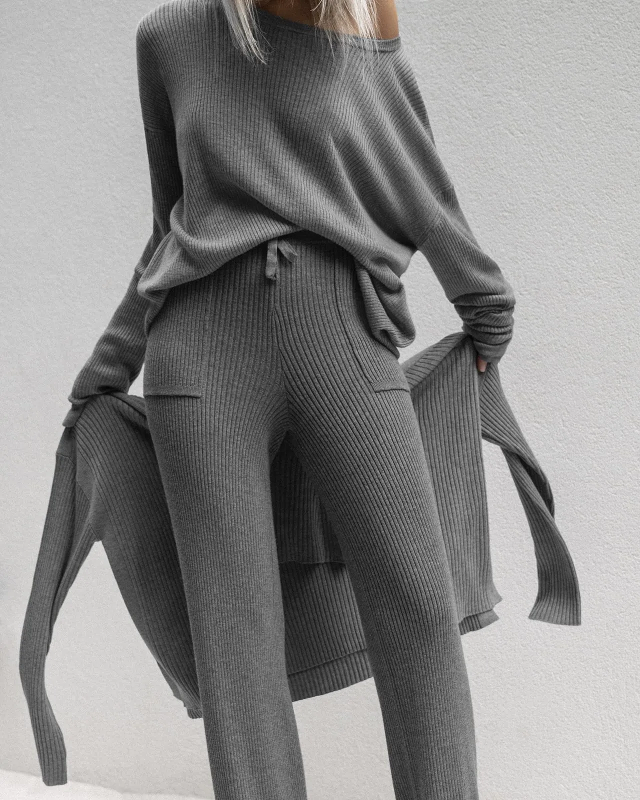 Georgie Cashblend Rib Long Pant sold by Splendid product image thumbnail 2