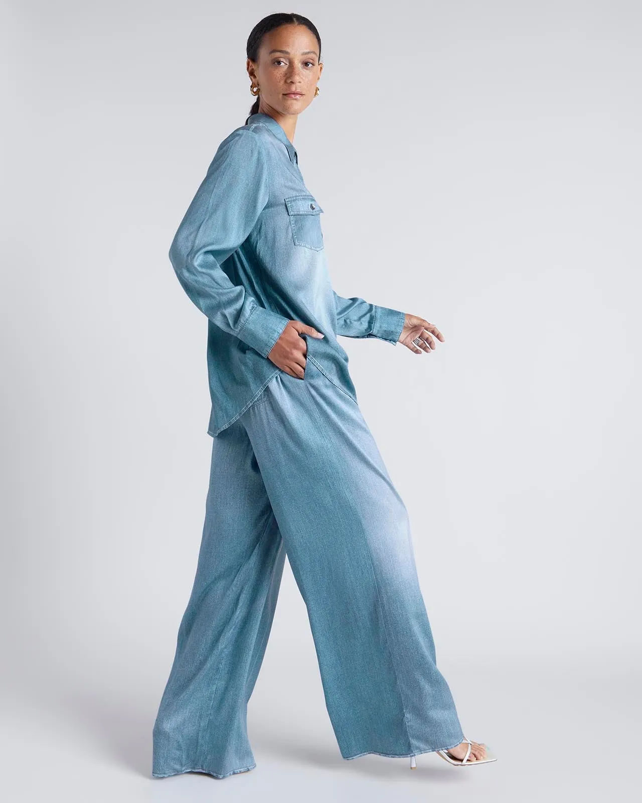 Kate Young x Splendid Silk Wide Leg Denim-Print Pant sold by Splendid product image thumbnail 3