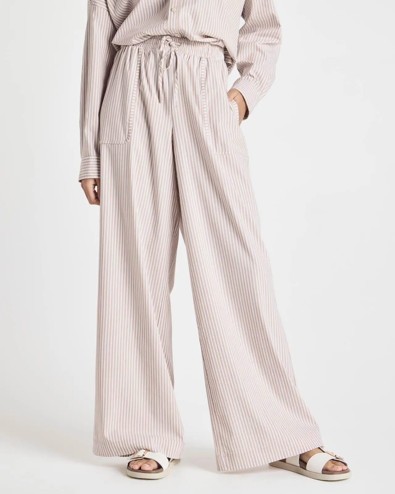 Splendid x @Cellajaneblog Poplin Wide Leg Pant sold by Splendid product image thumbnail 2