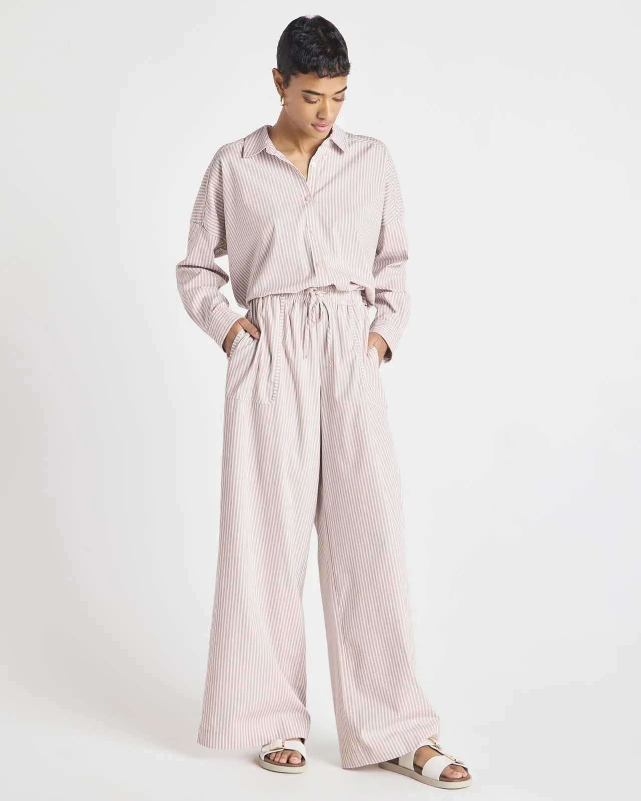 Splendid x @Cellajaneblog Poplin Wide Leg Pant sold by Splendid product image thumbnail 3