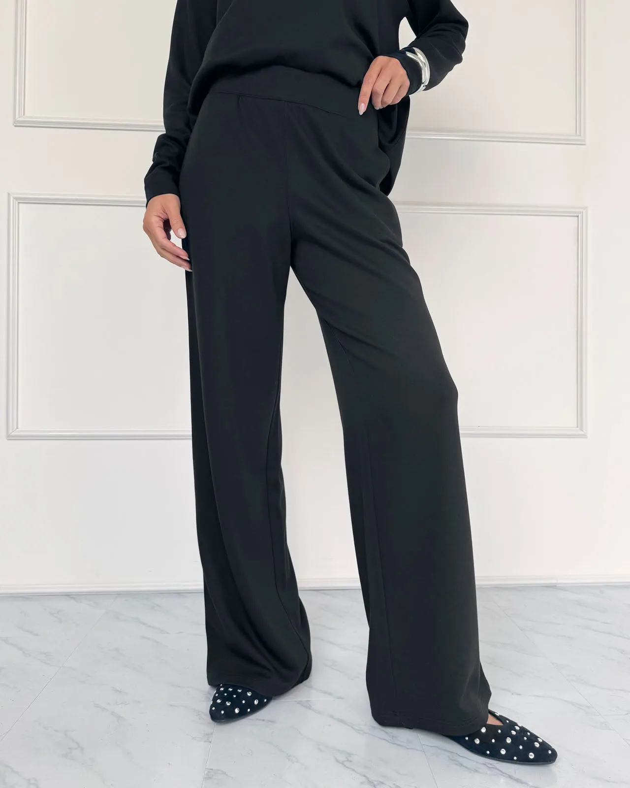 Splendid x @Cellajaneblog Interlock Pant sold by Splendid product image thumbnail 3