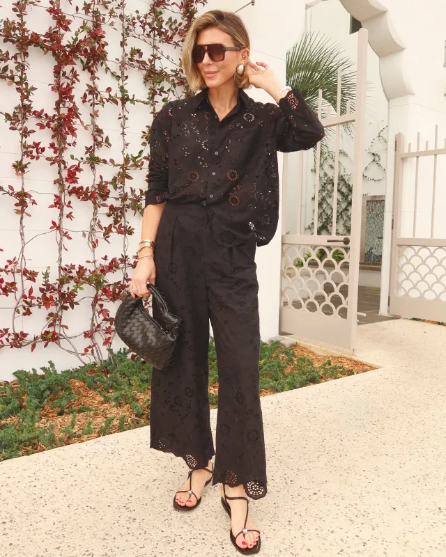 Splendid x @Cellajaneblog Eyelet Button Down made by Splendid