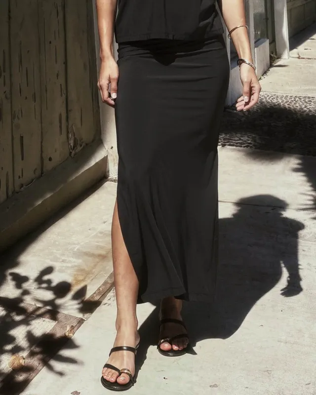 SunSoft UPF 50+ Midi Skirt made by Splendid