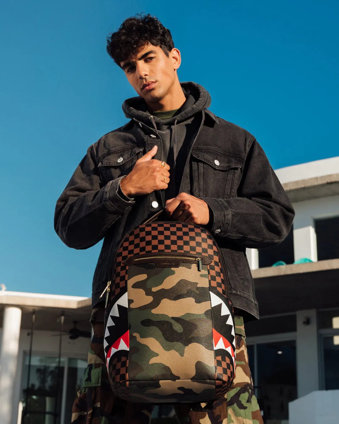 EXTERIOR GOLD ZIP POCKET SHARKS IN PARIS BACKPACK (DLXV) sold by Sprayground product image thumbnail 4