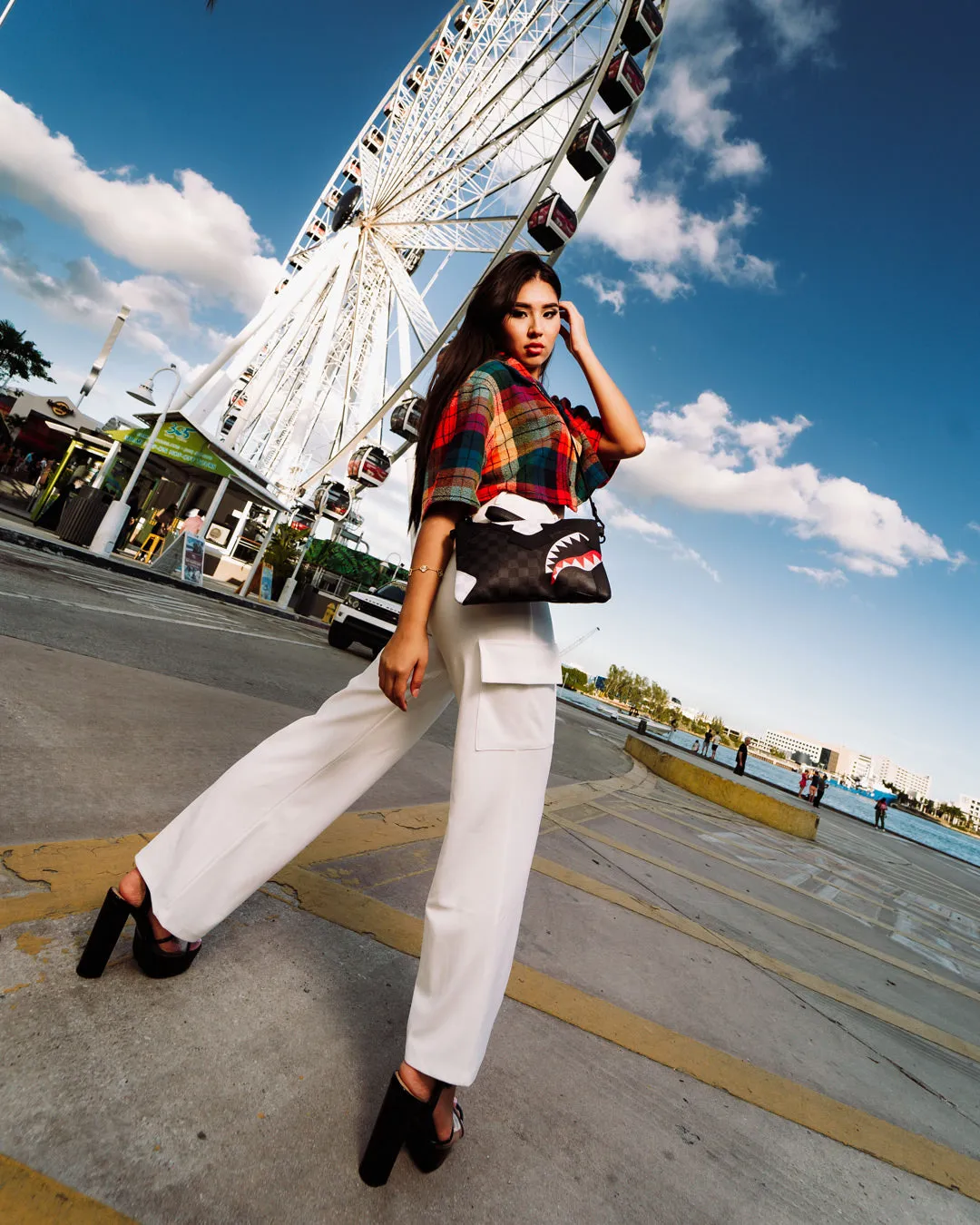 TRIPLE DECKER HEIR TO THE THRONE CROSSOVER CLUTCH sold by Sprayground product image thumbnail 4