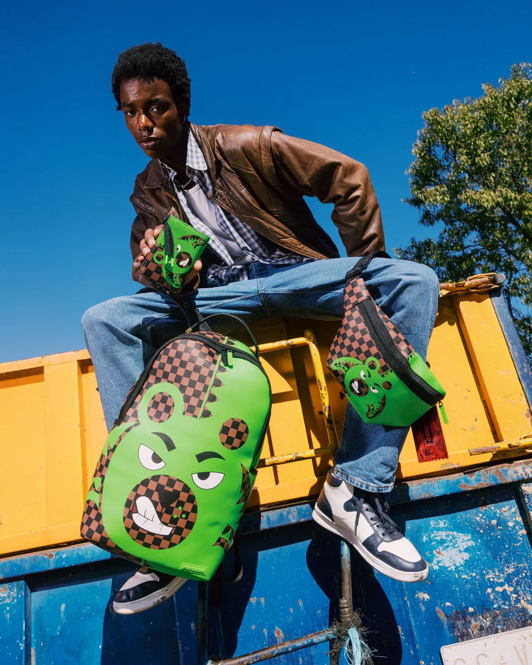 GREEN MONEY BEAR SAVVY CROSSBODY sold by Sprayground product image thumbnail 4