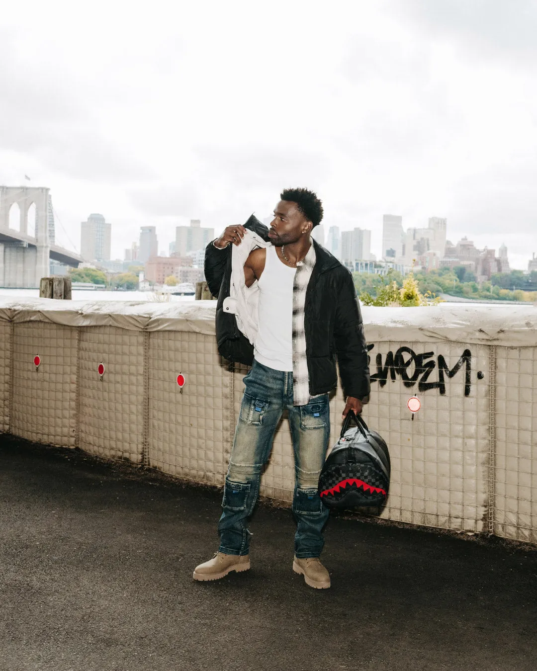 SNOWWSTORM PUFFER DUFFLE sold by Sprayground product image thumbnail 4