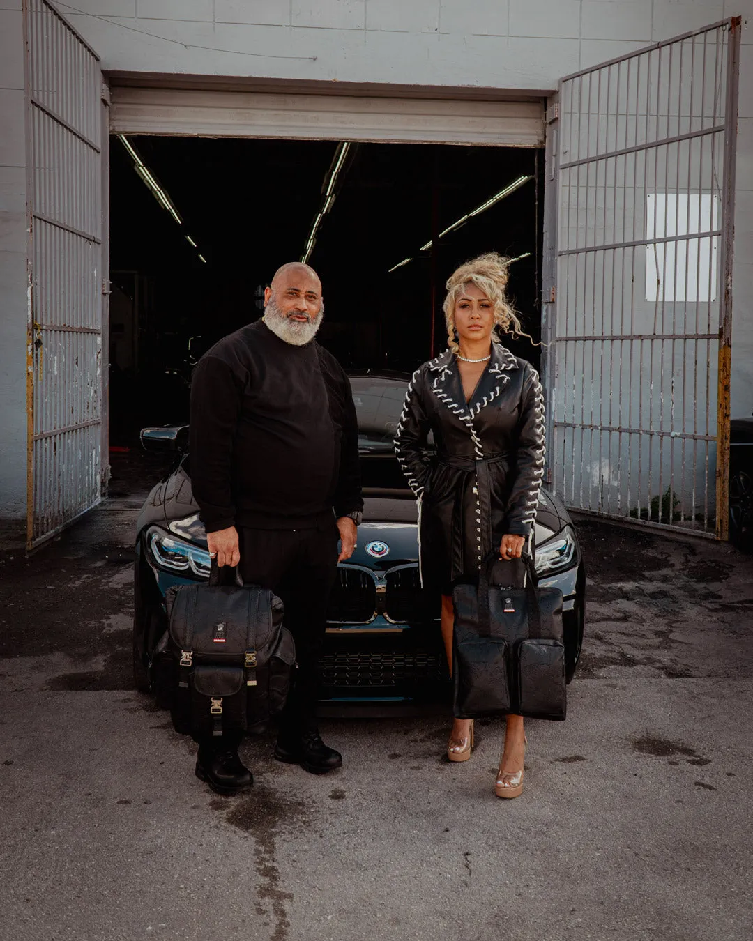 JAMES FIRST CLASS TYCOON TRAVELER CROSSOVER MESSENGER BAG sold by Sprayground product image thumbnail 4