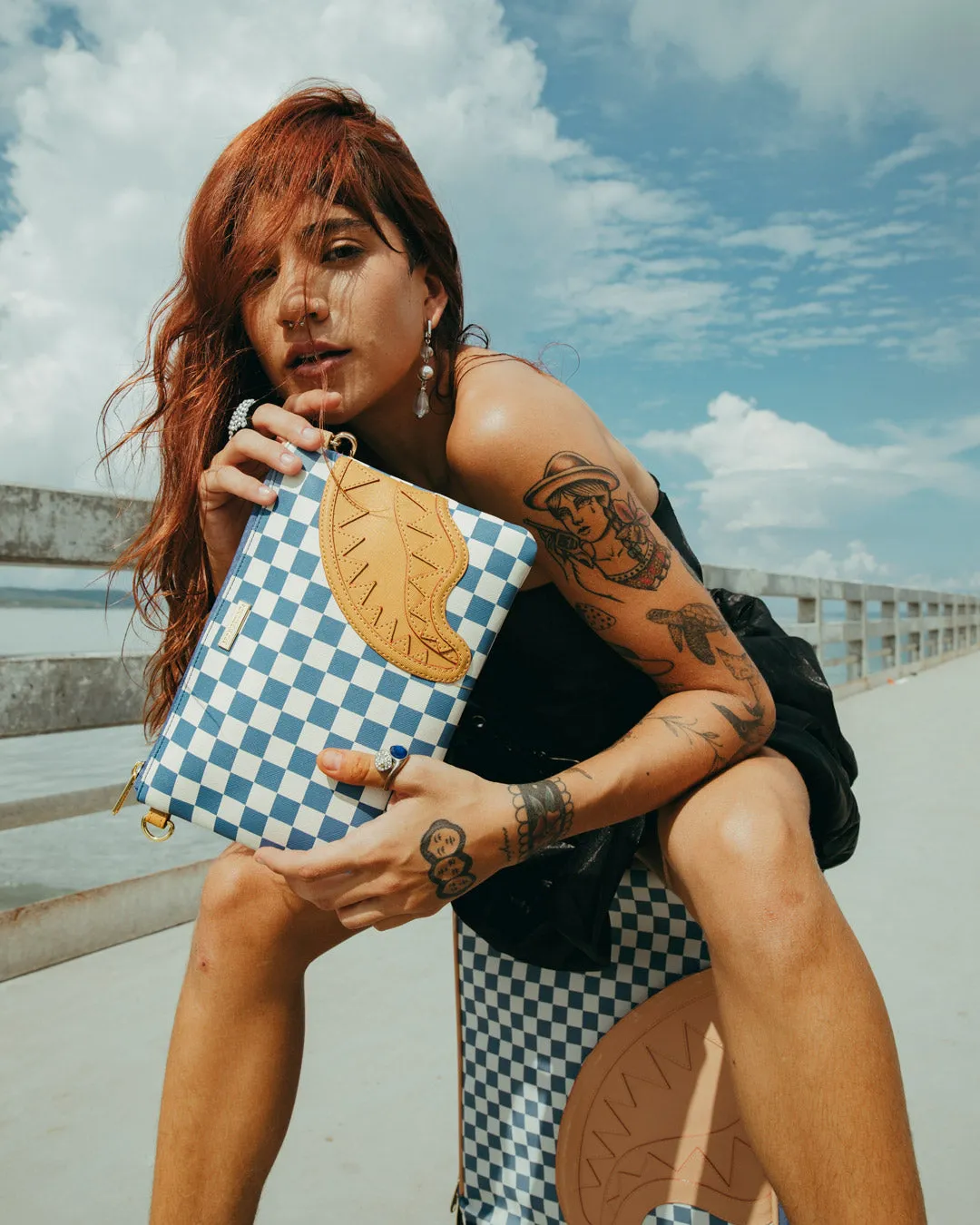 NEW SHARK YACHT CLUB CROSSOVER CLUTCH sold by Sprayground product image thumbnail 4